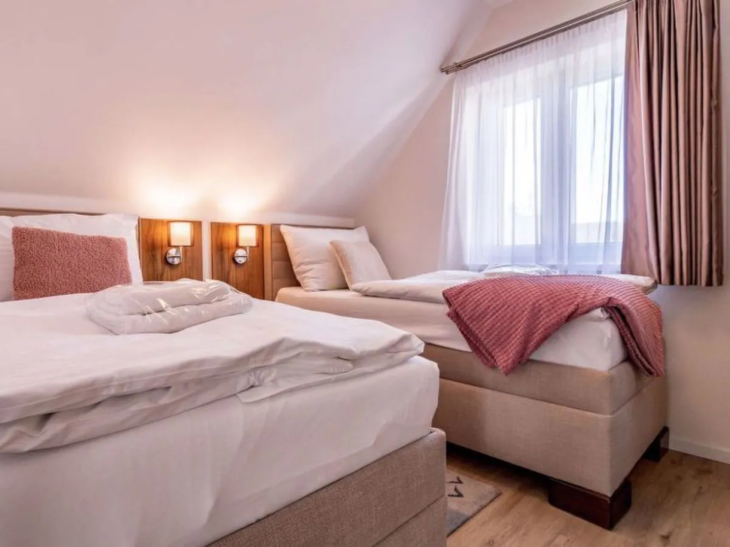 Lakeside Village 41086