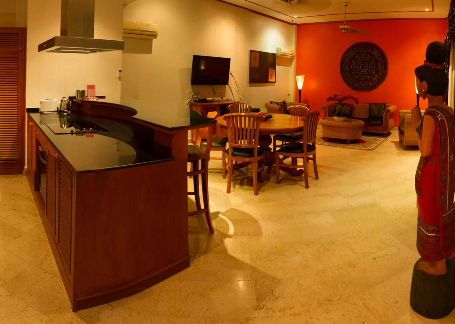 VIP Chain Resort Pool Villa