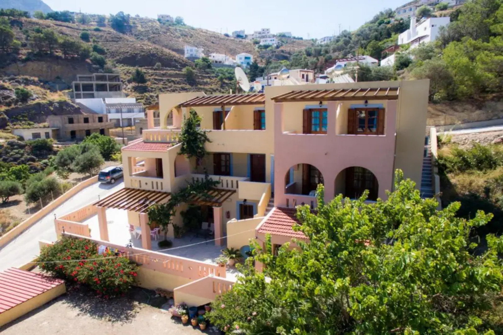 Amphitrite Apartments