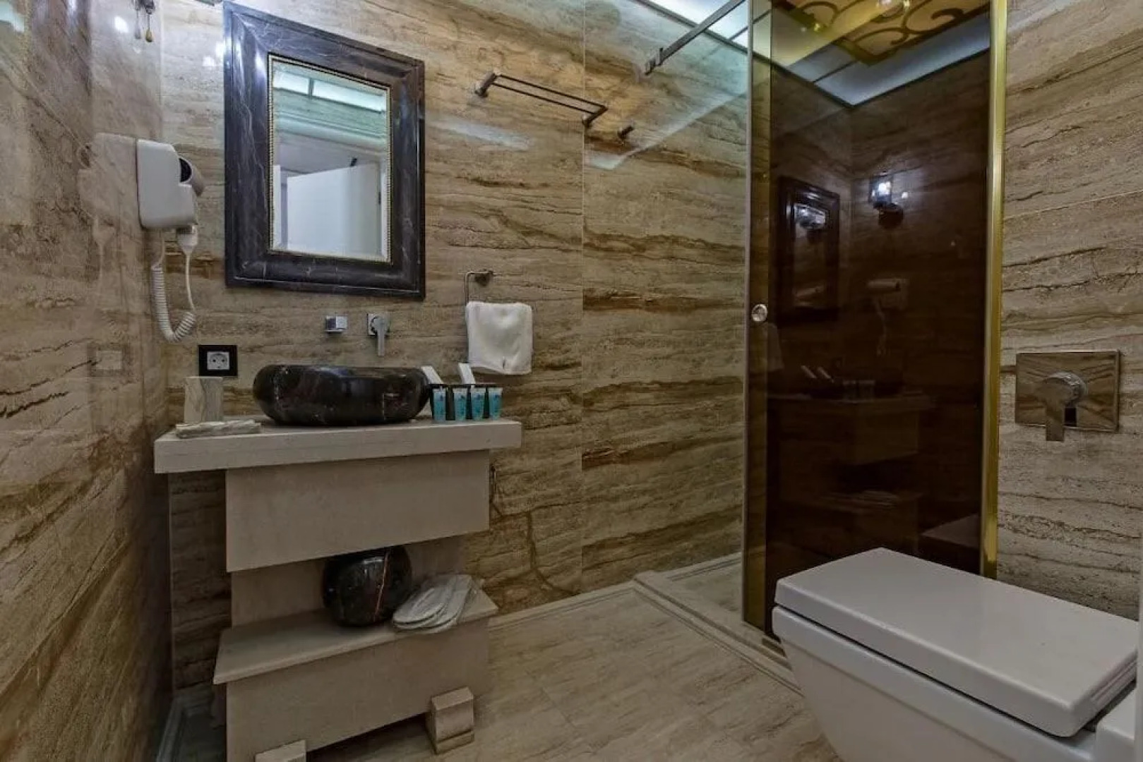 Отель Aqua Liberty