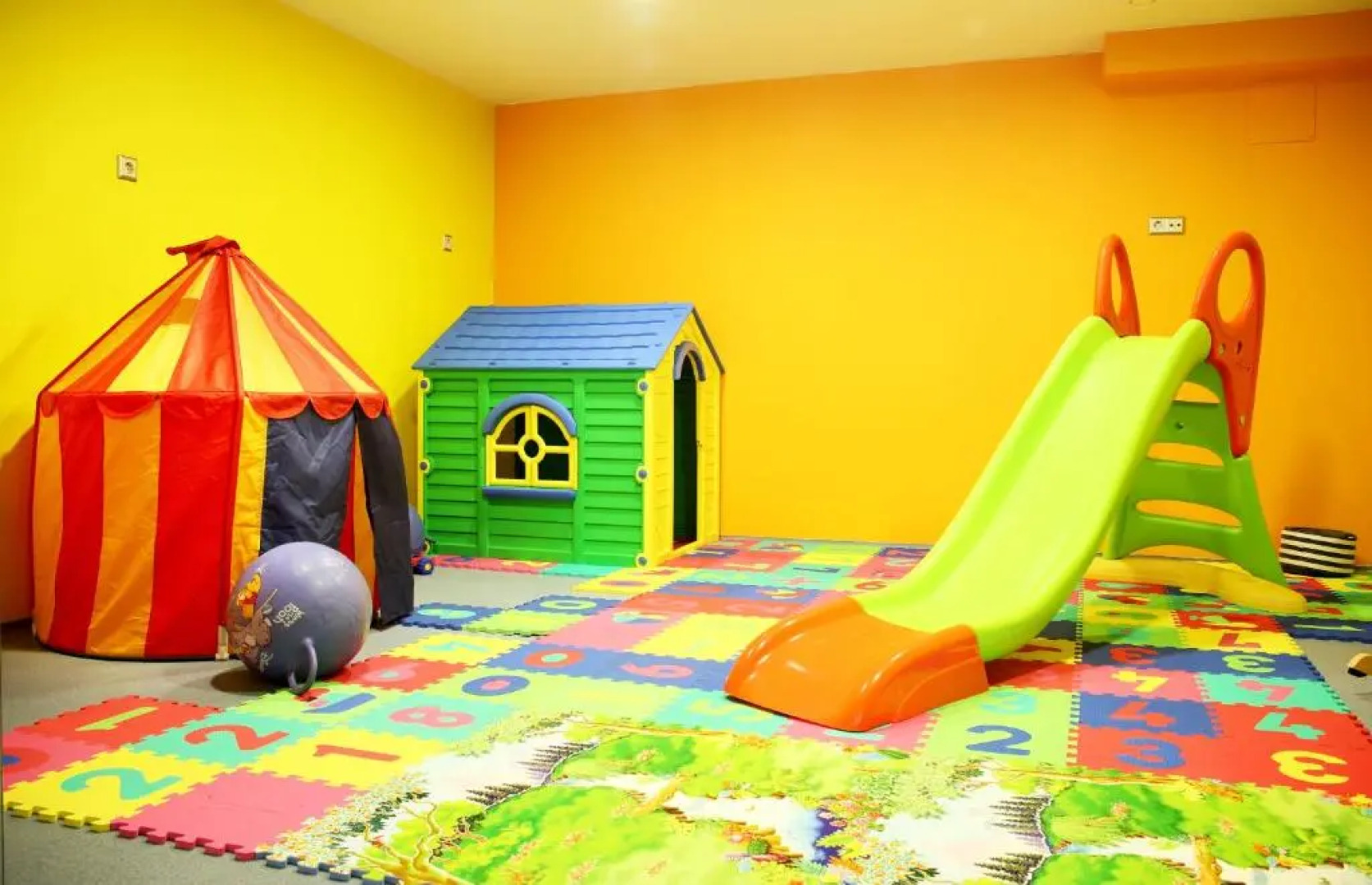 Apartaments Turístics Els Llacs