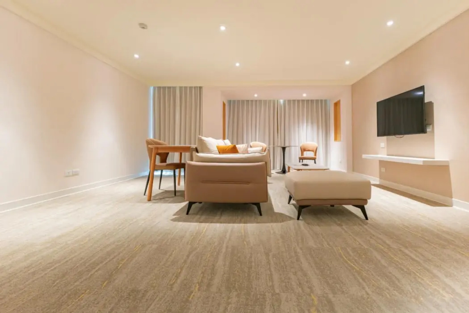 Tainan California Villa