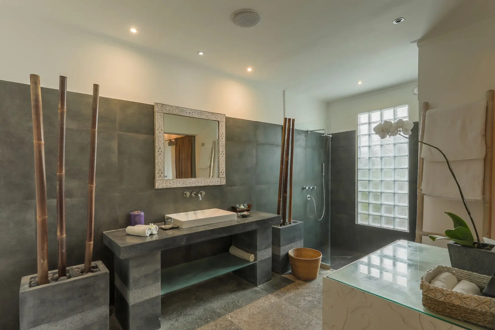 Indiana Kenanga Boutique Hotel & SPA