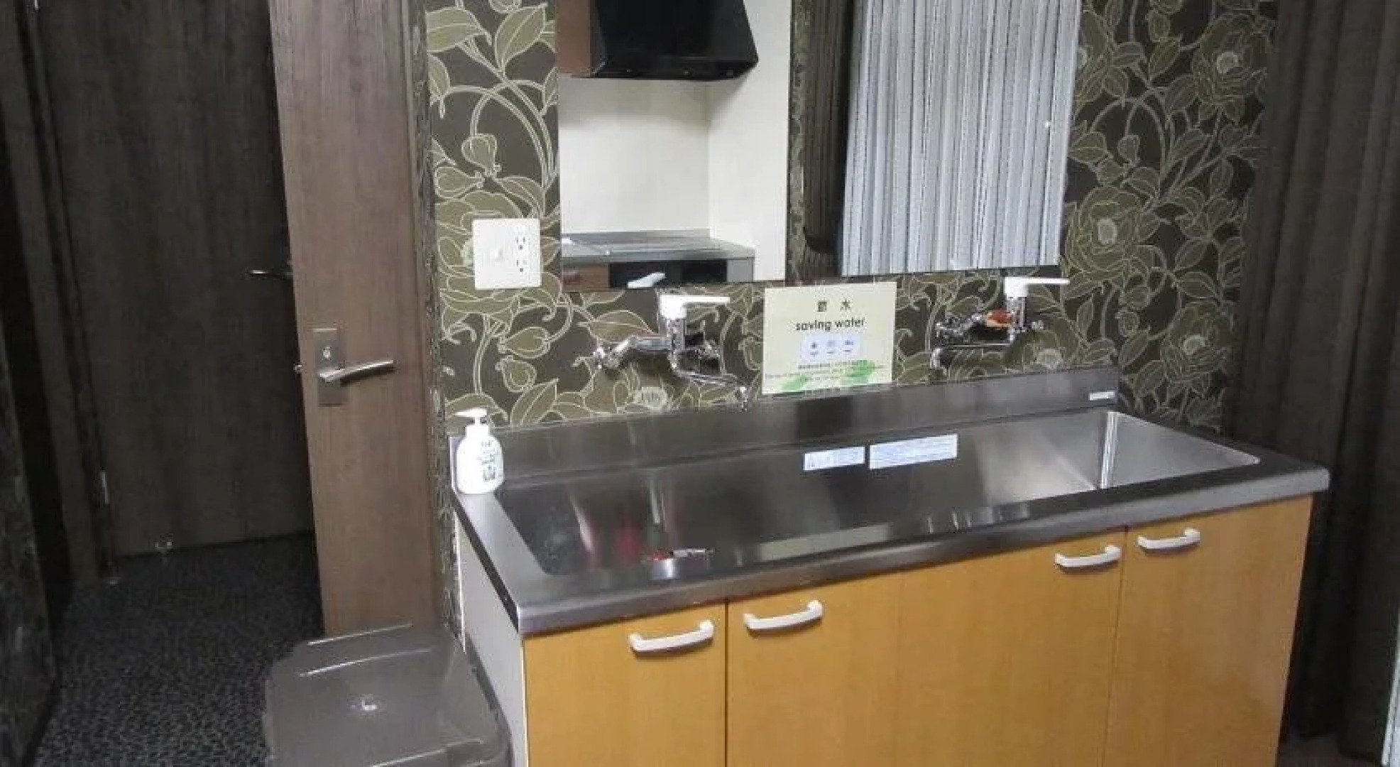 Guest house TIGA - Hostel