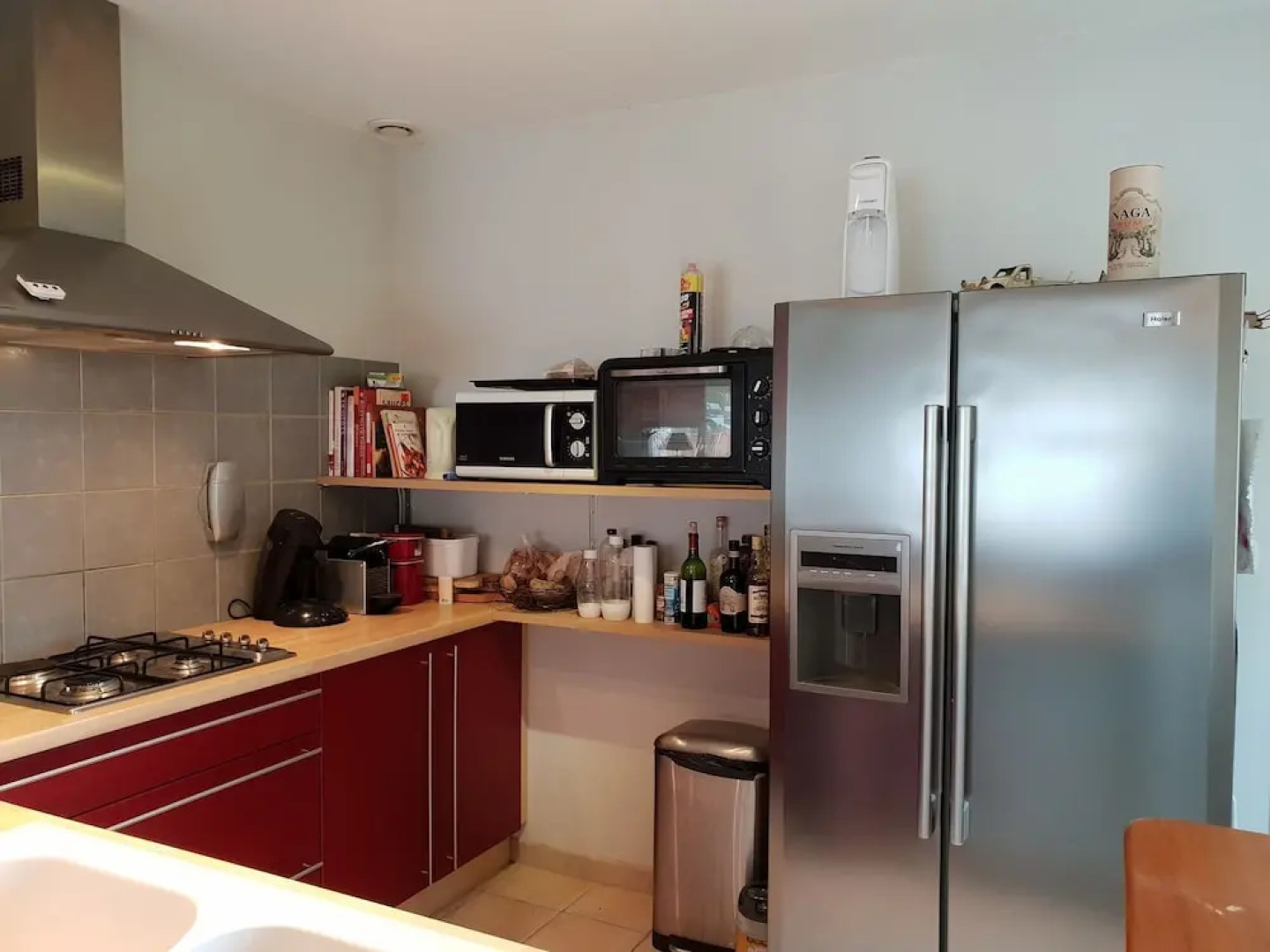 Quaint Villa in Saint-Andre-de-Roquepertuis with Pool