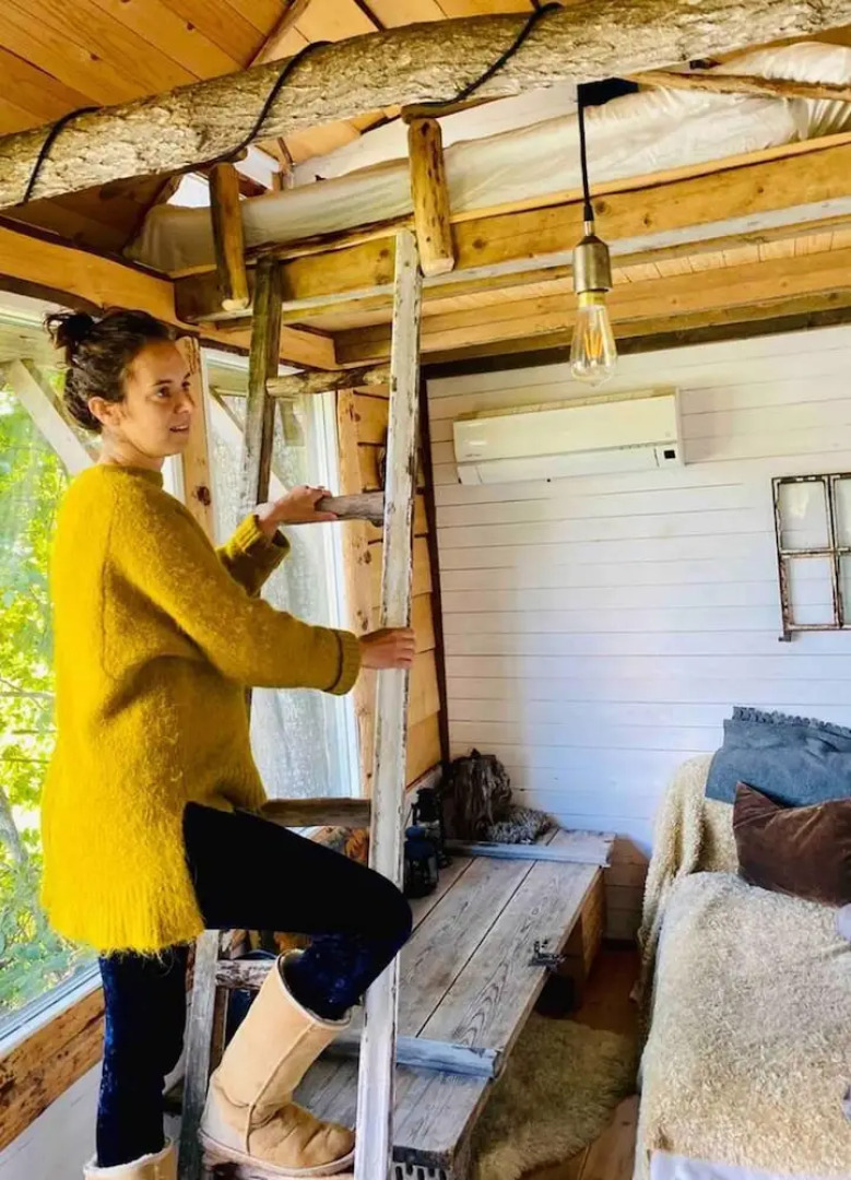 Romantic Cabin Right on the Lake With Fire Place