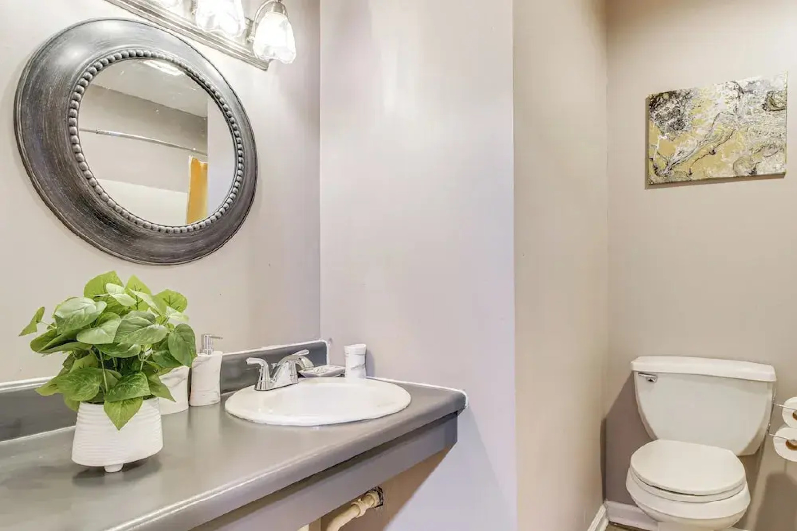 2 Mi to SC State & Claflin: Townhome w/ Patio!