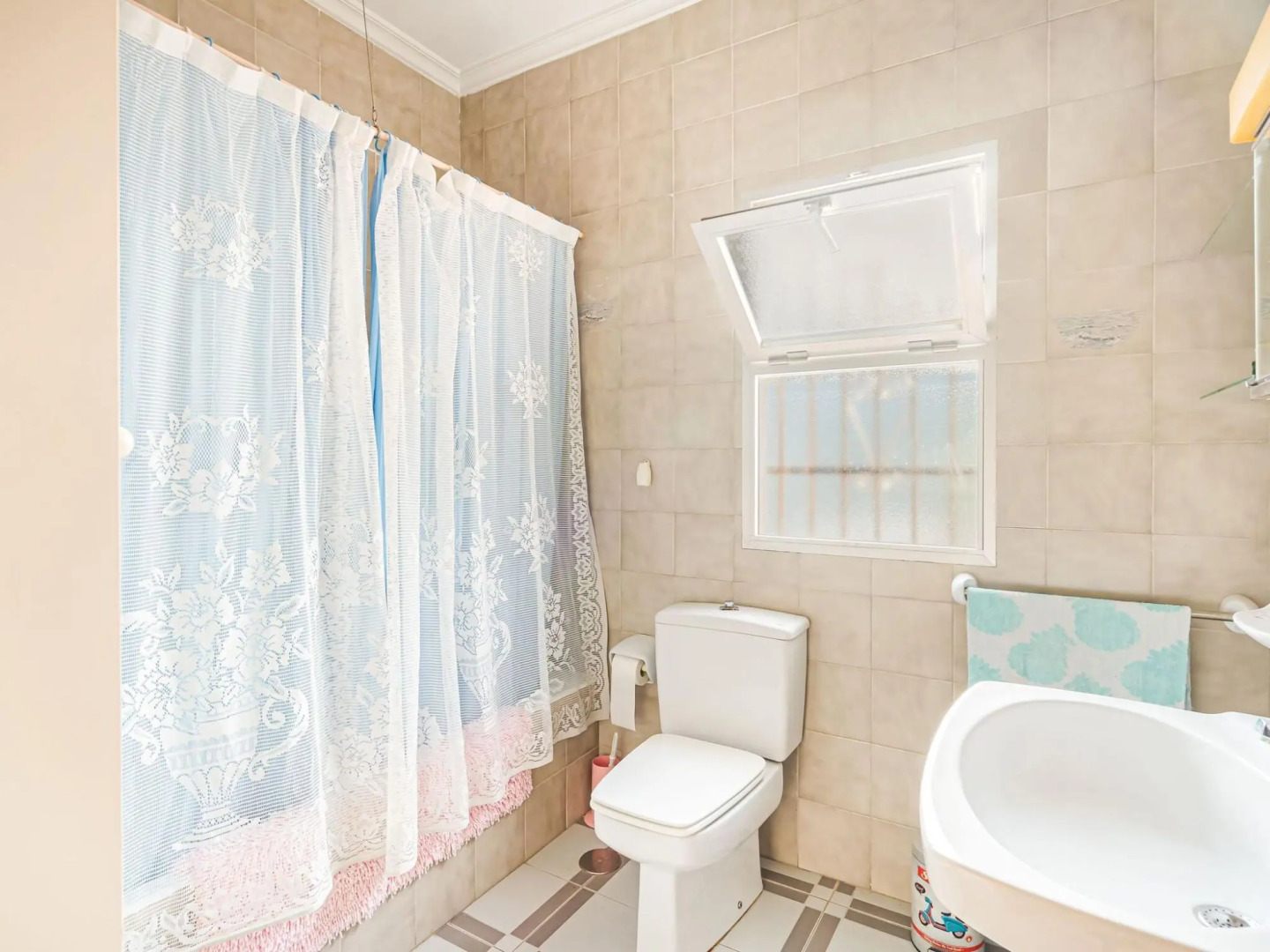 Delightful Holiday Home in Callosa d' Ensarria With Pool