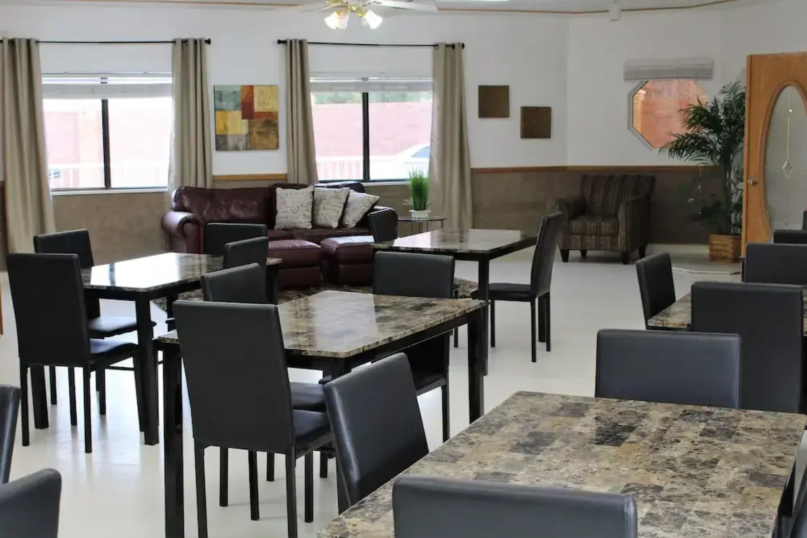 Zion Suites of Hildale