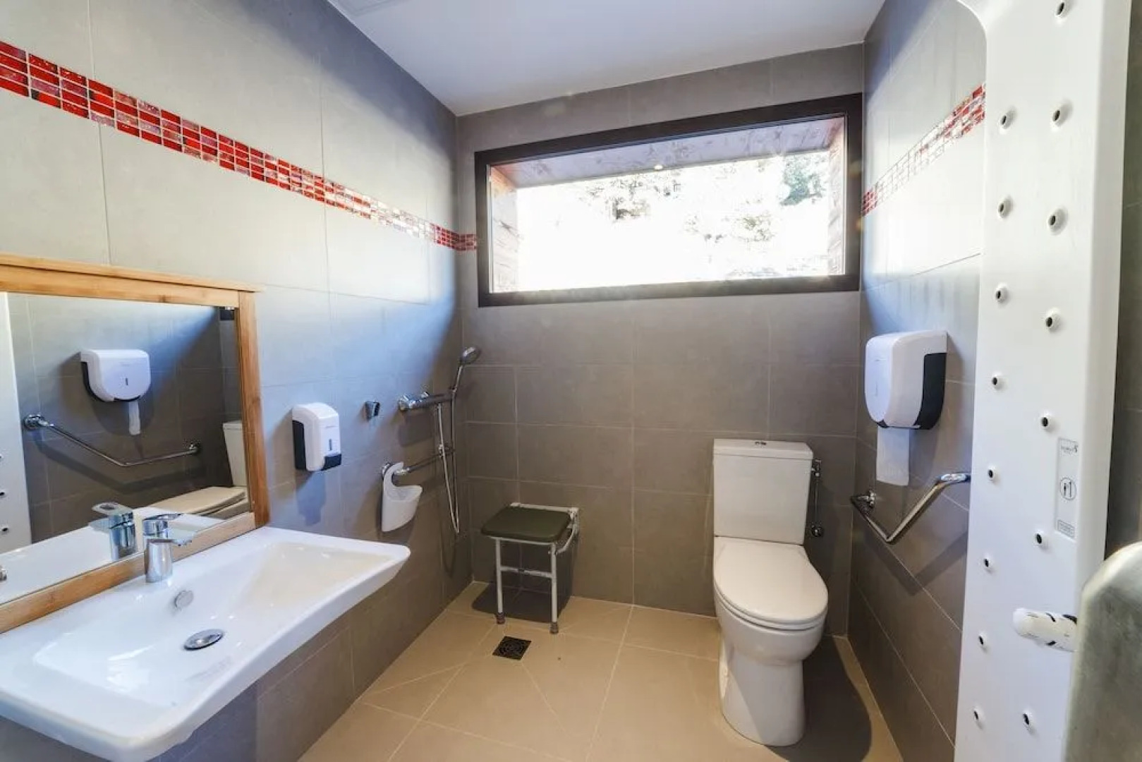 Alpina Aquarelax Hotel & Spa