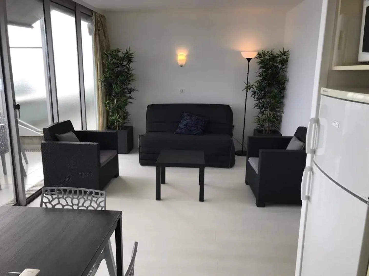 Costa Plana Collection