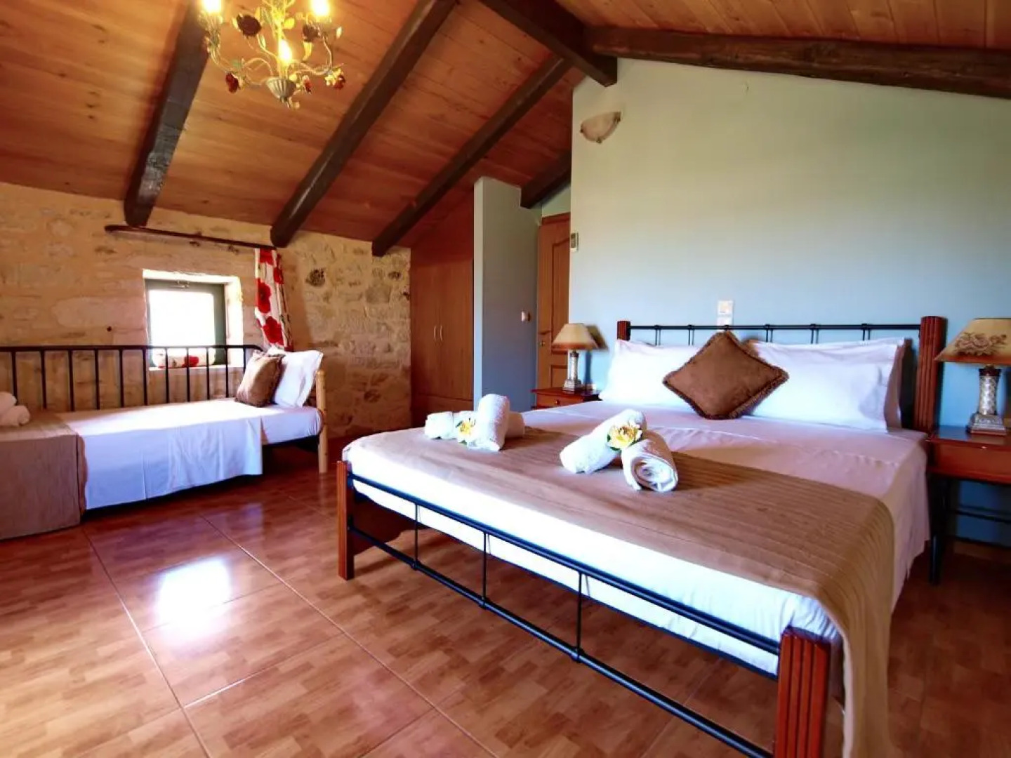 Villa Kyriakos & Villa Ierothea