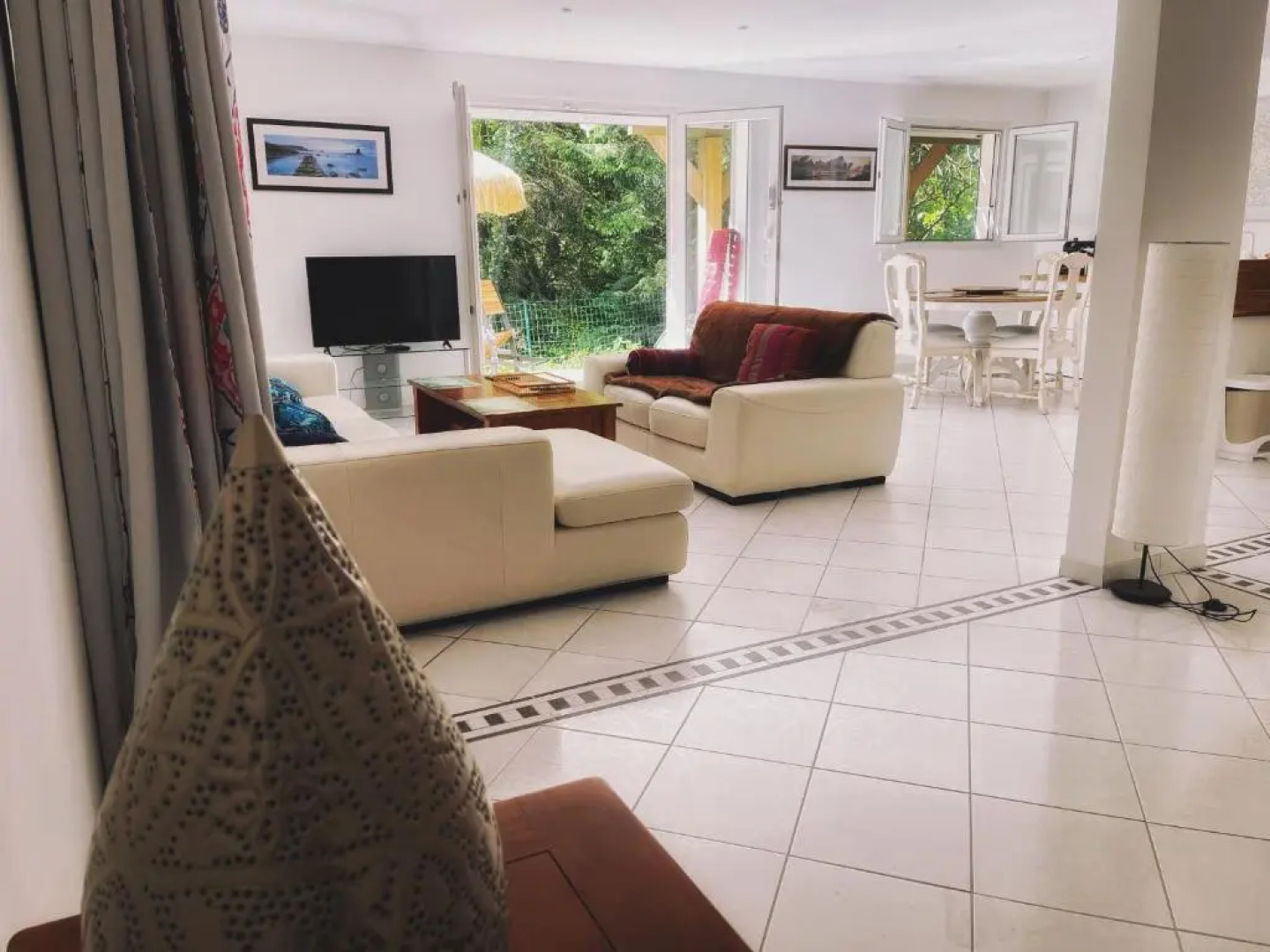 Appartement au calme avec terrasse verdoyante entre Annecy et Genève