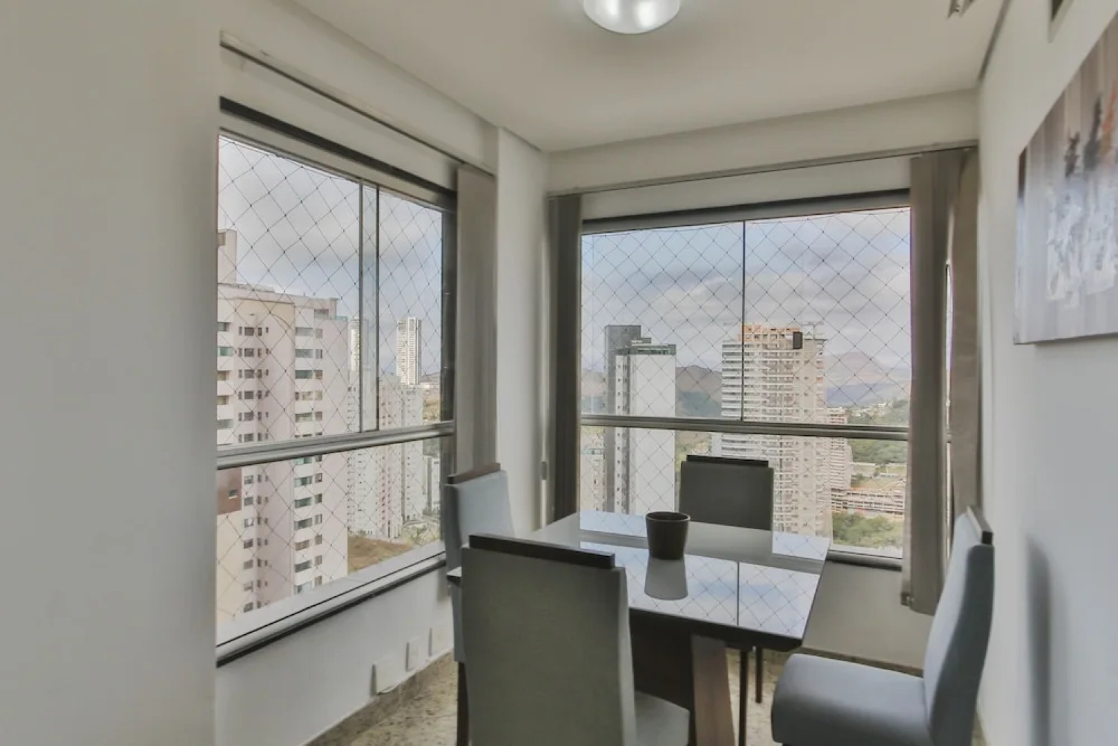 2 quartos no Vila da Serra