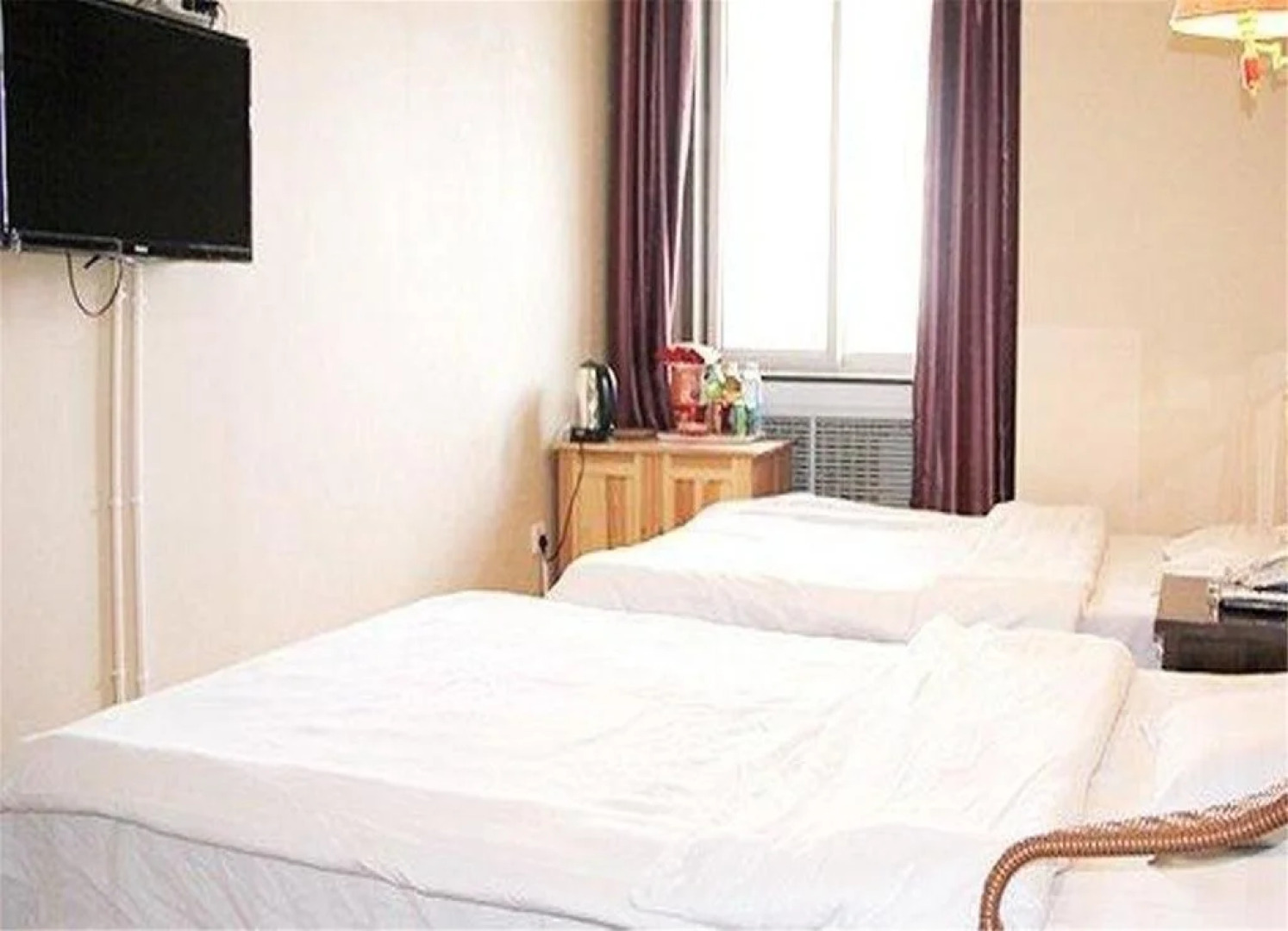 Chengde Xinhe 521 Theme Hotel