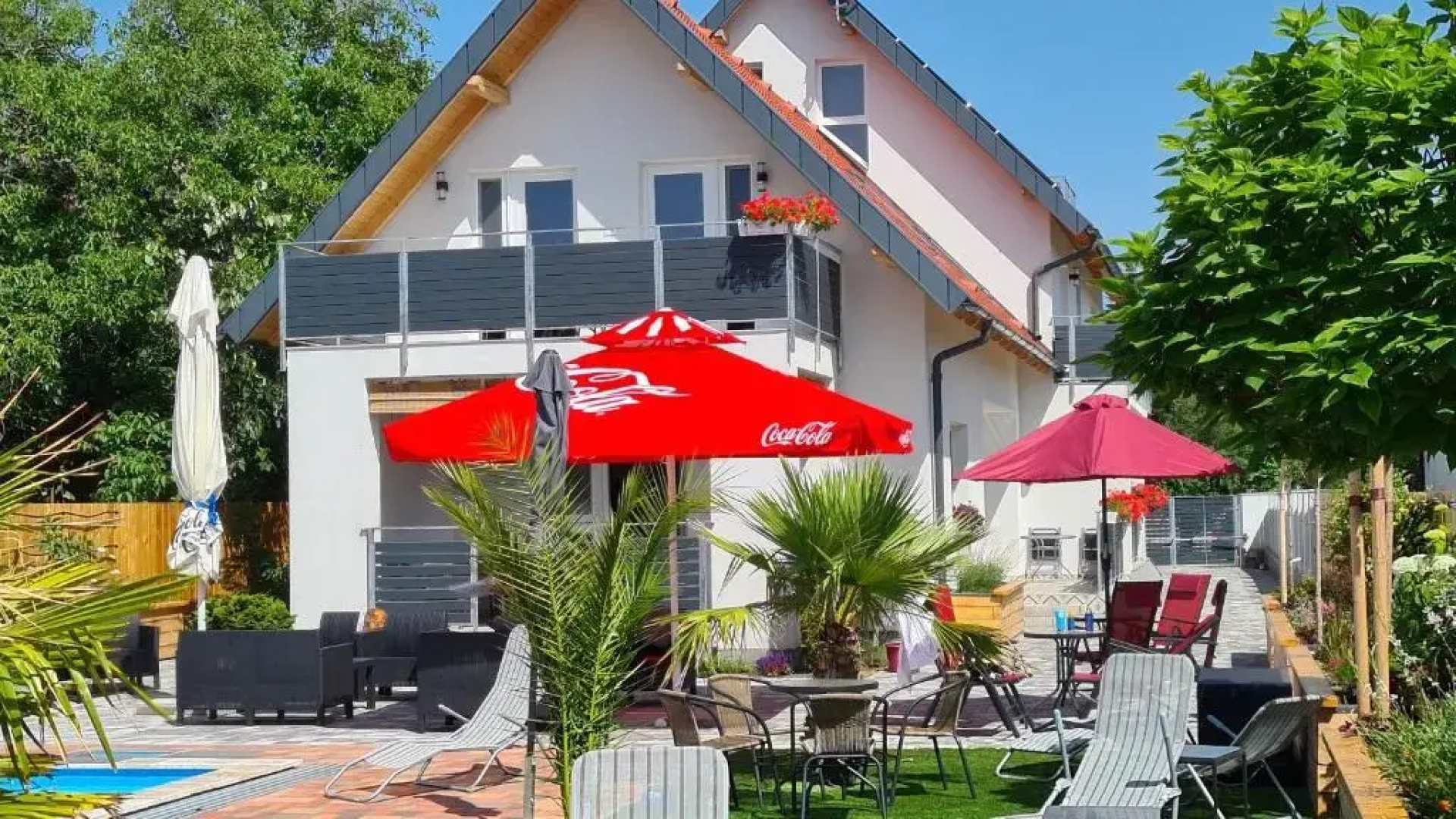U8 apartmanház