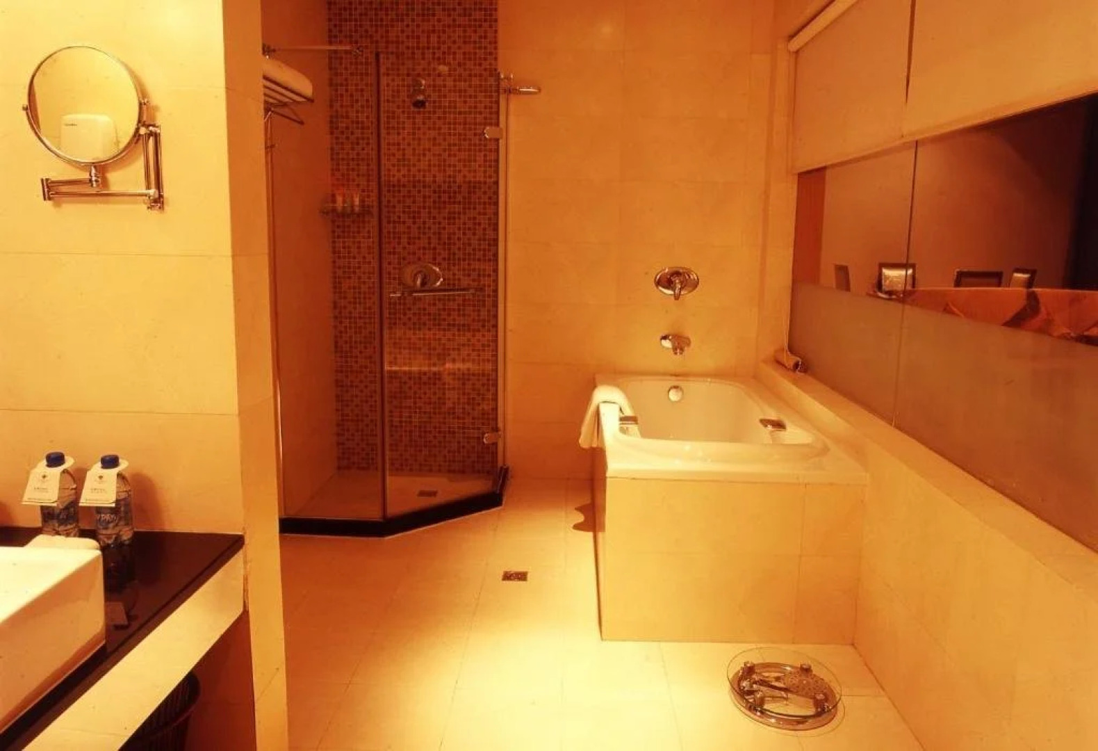 Phoenix International Hotel