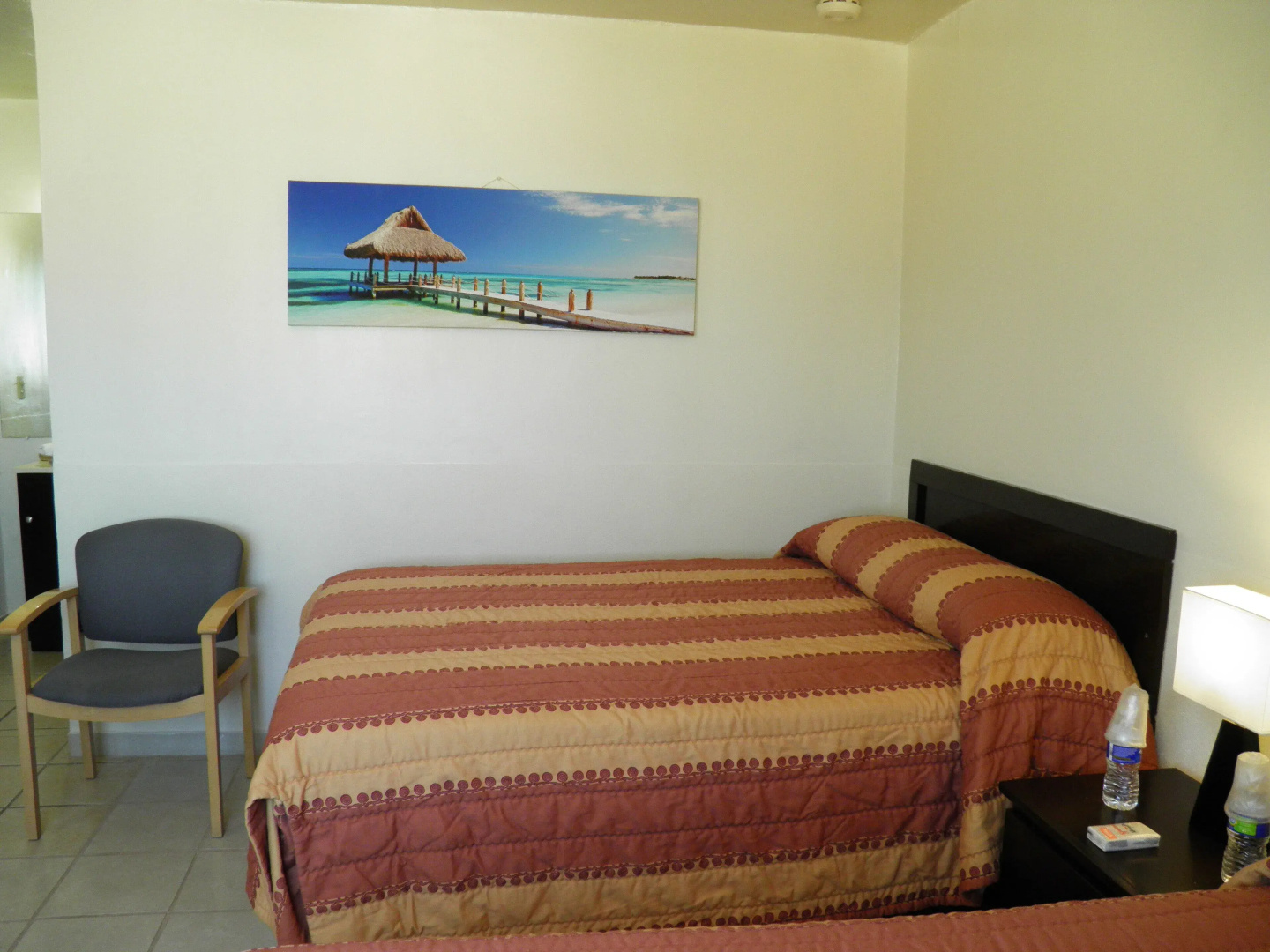 Seaside Hotel & Victor's RV Park