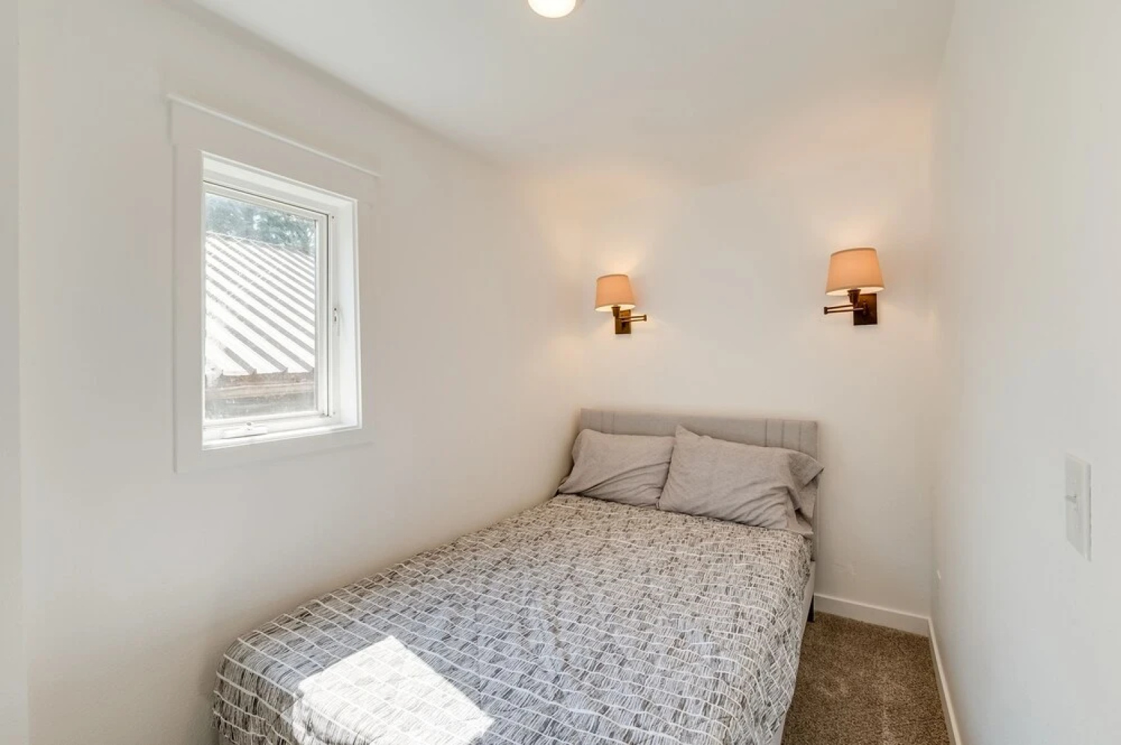 Apartment Near Juneau Downtown Historic District