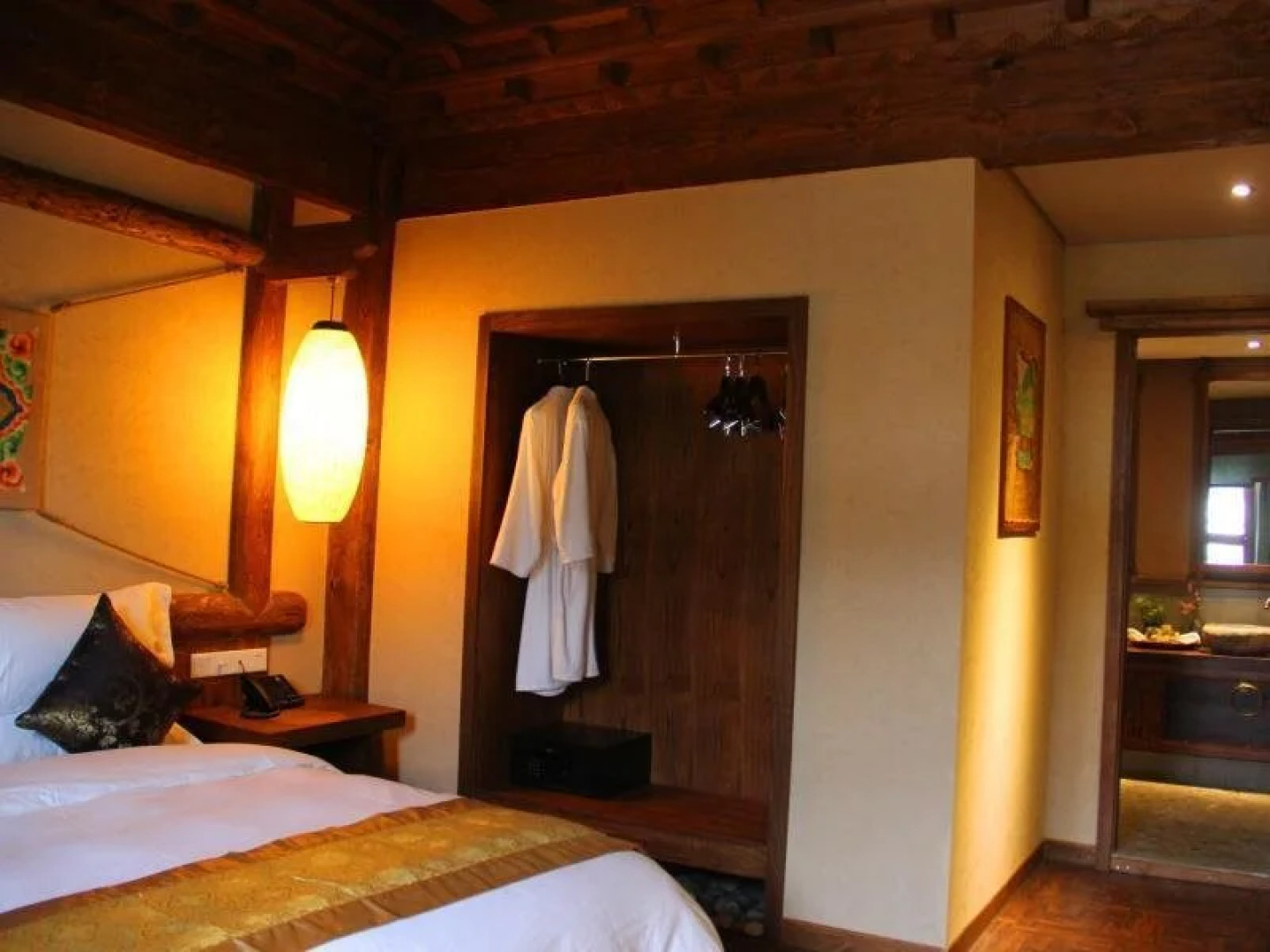 Dibei Hotel and Lost Horizon