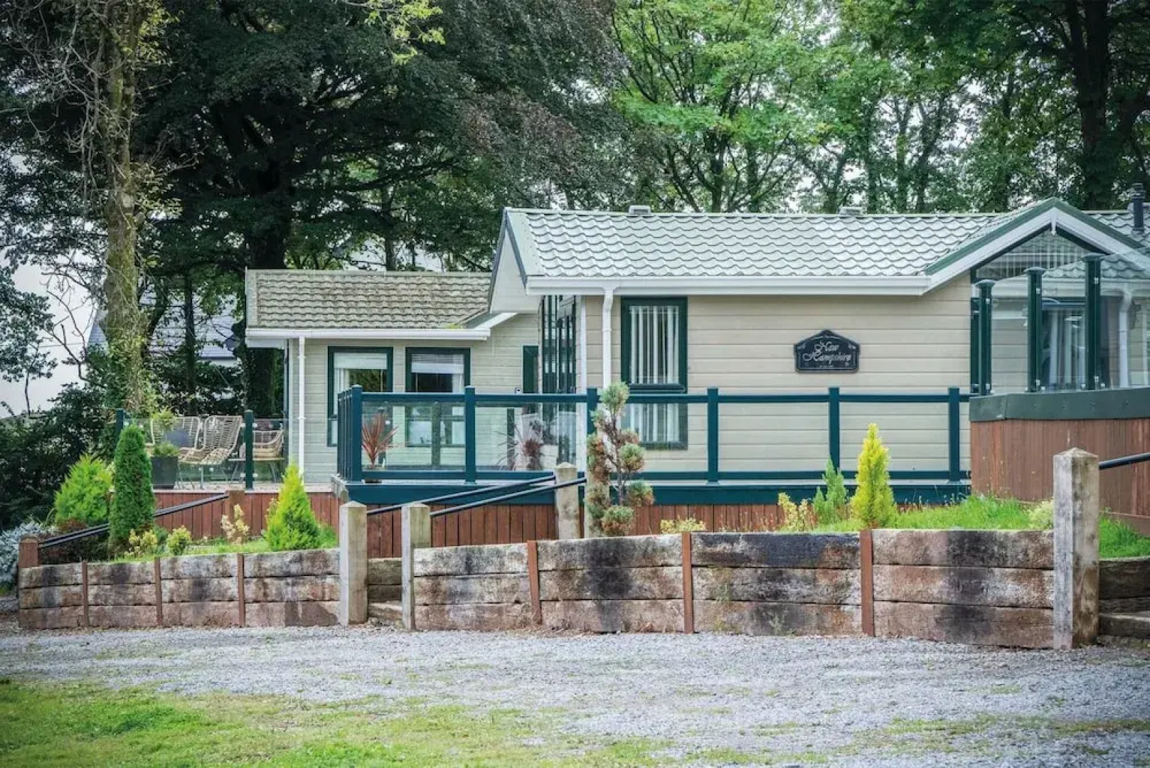 2 Manor Lodge - 2 Bedroom Lodge - Pendine