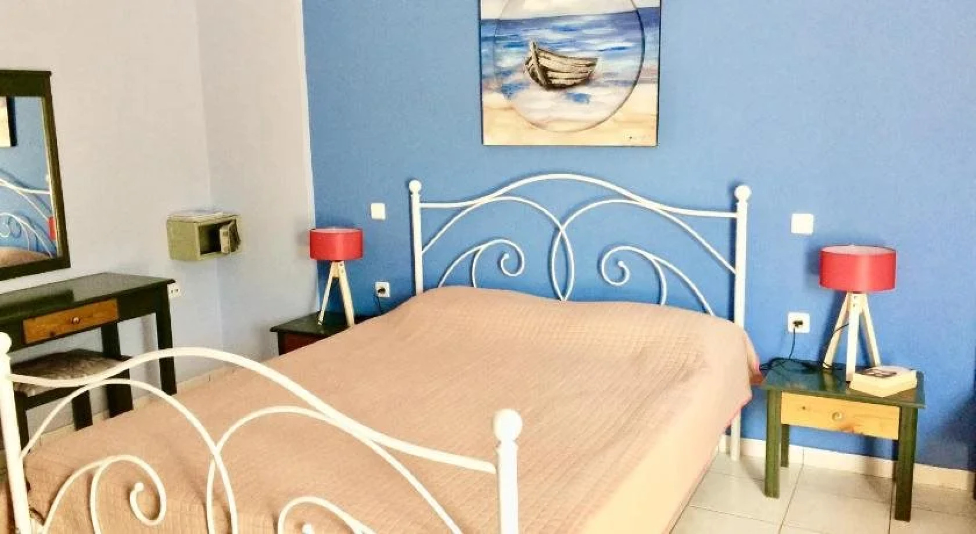 Golden Star Apartments