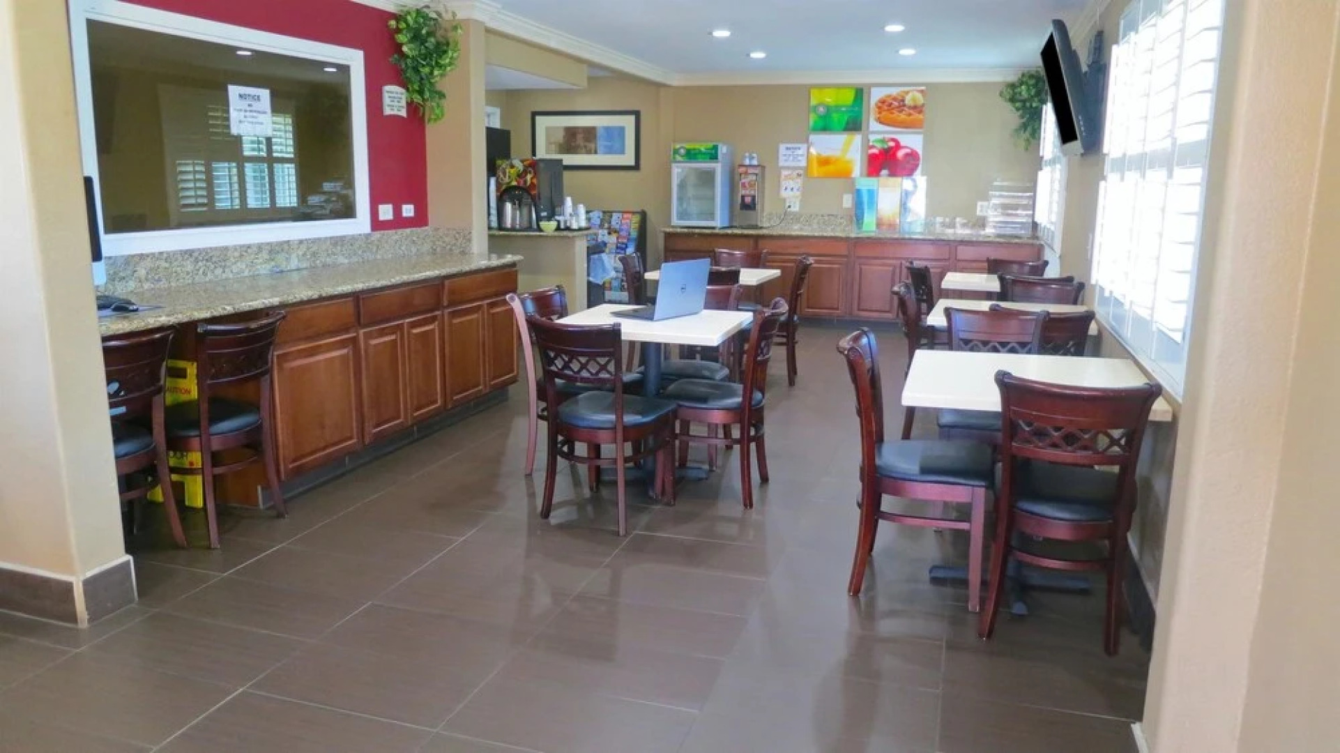 Americas Best Value Inn & Suites Escondido