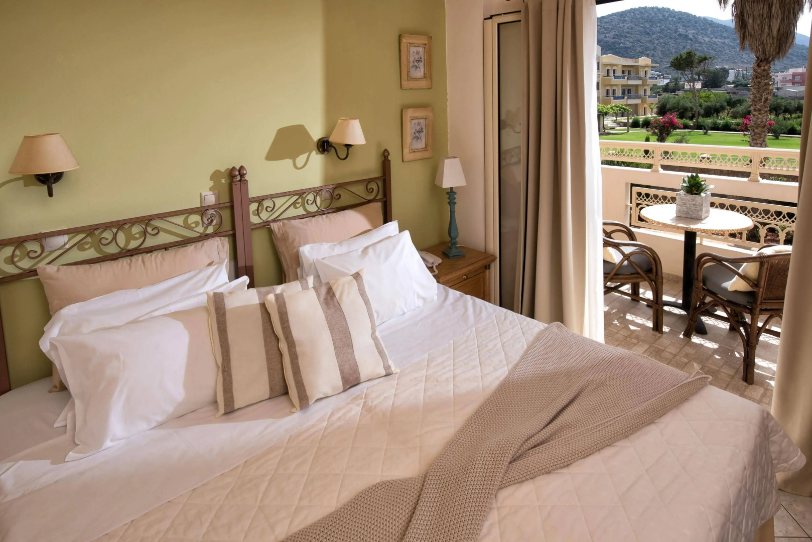 Socrates Hotel Apartments