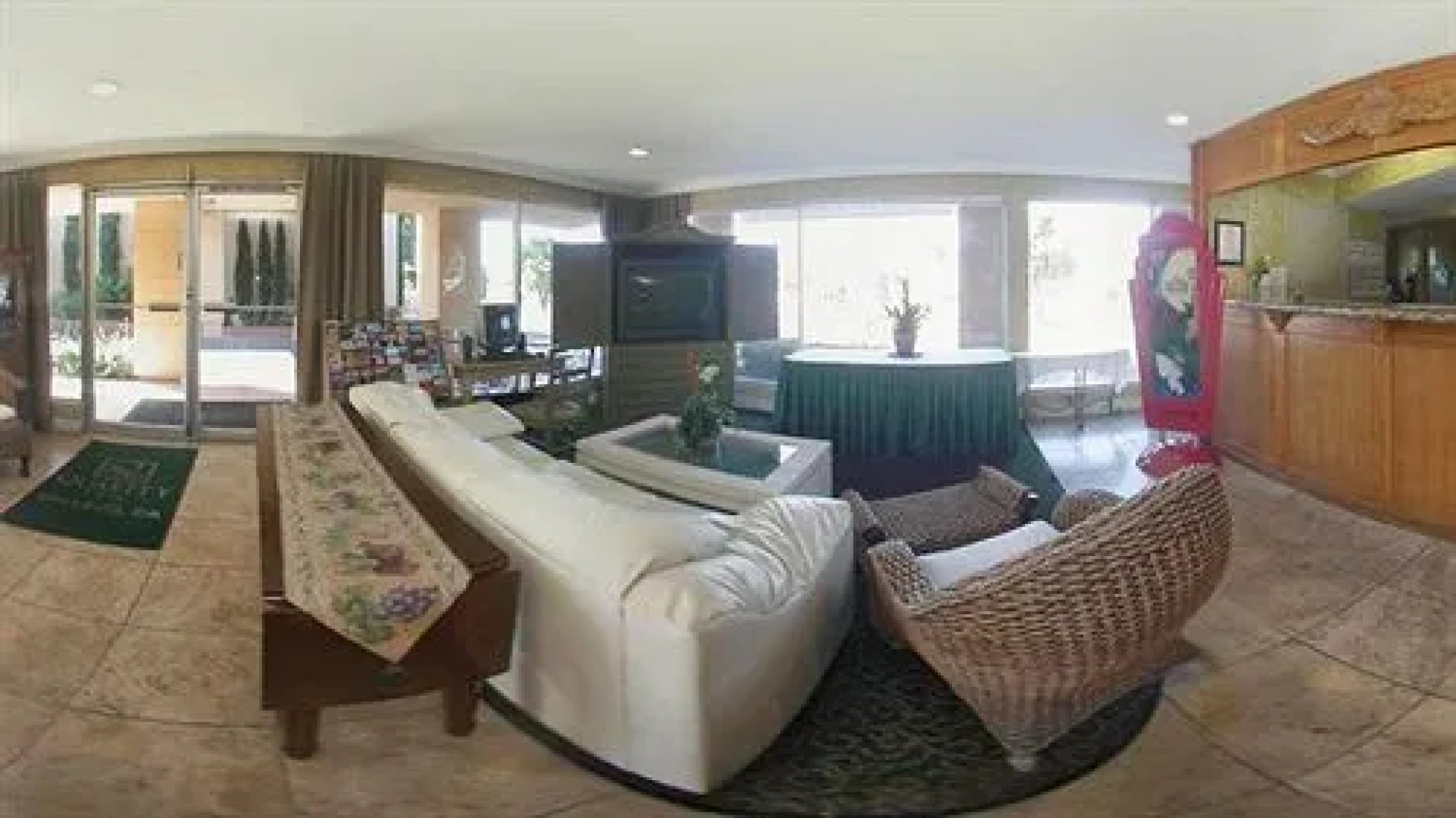 Vallejo Inn & Suites