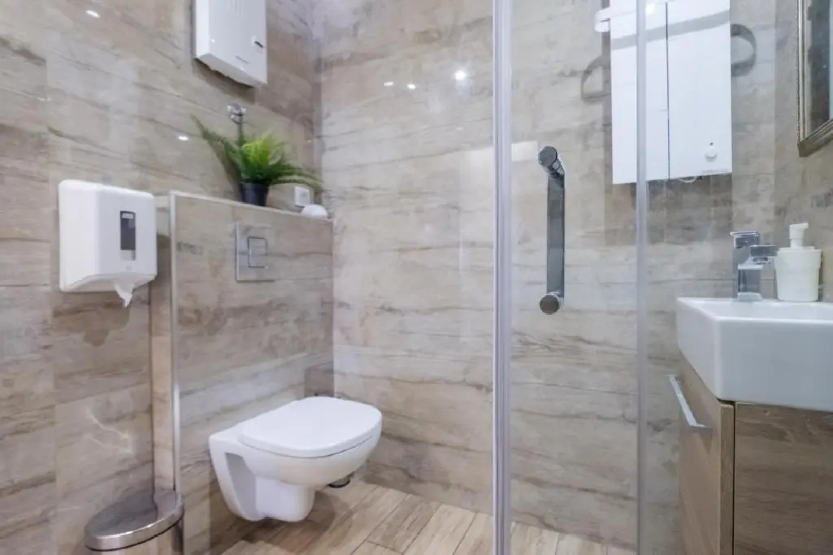 Central Business Apartments Exclusive