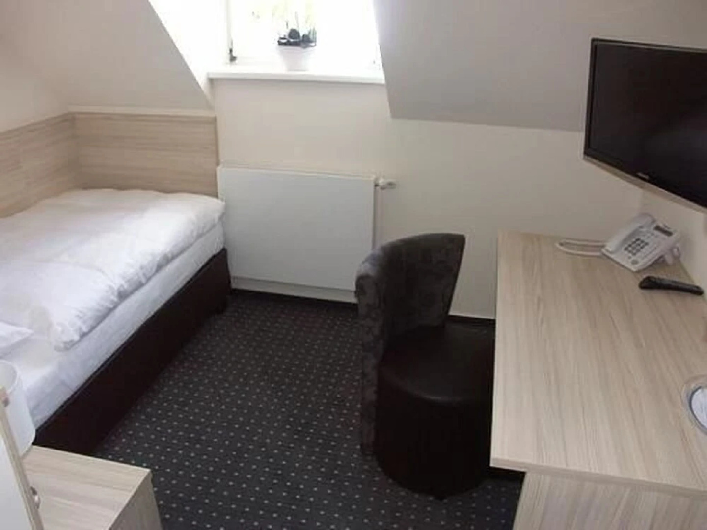 Zum Kaiserlichen Postamt