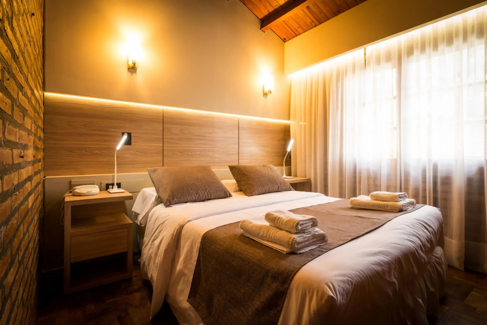 Portal del Lago Hotel