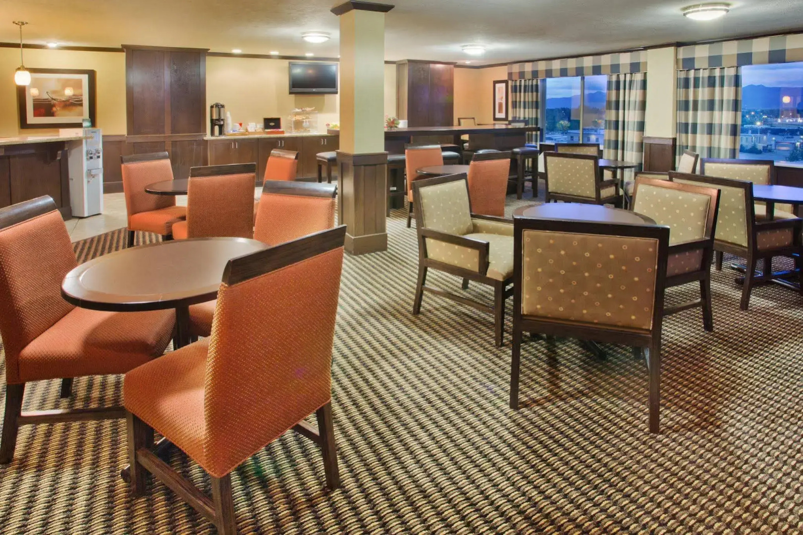 Crowne Plaza Anchorage Midtown by IHG