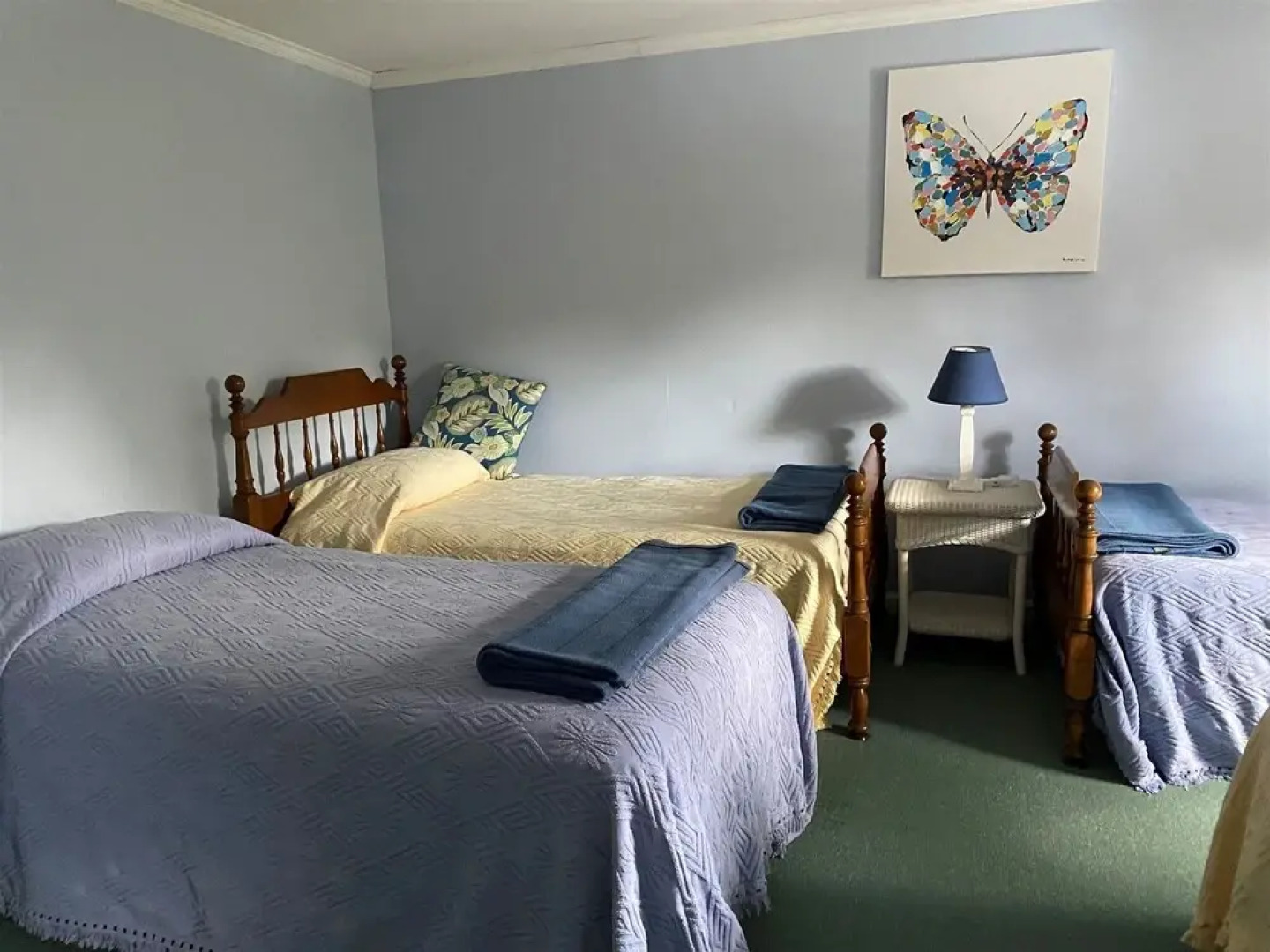 Sunrise Pines Limit 6 2 Bedroom Cottage by RedAwning