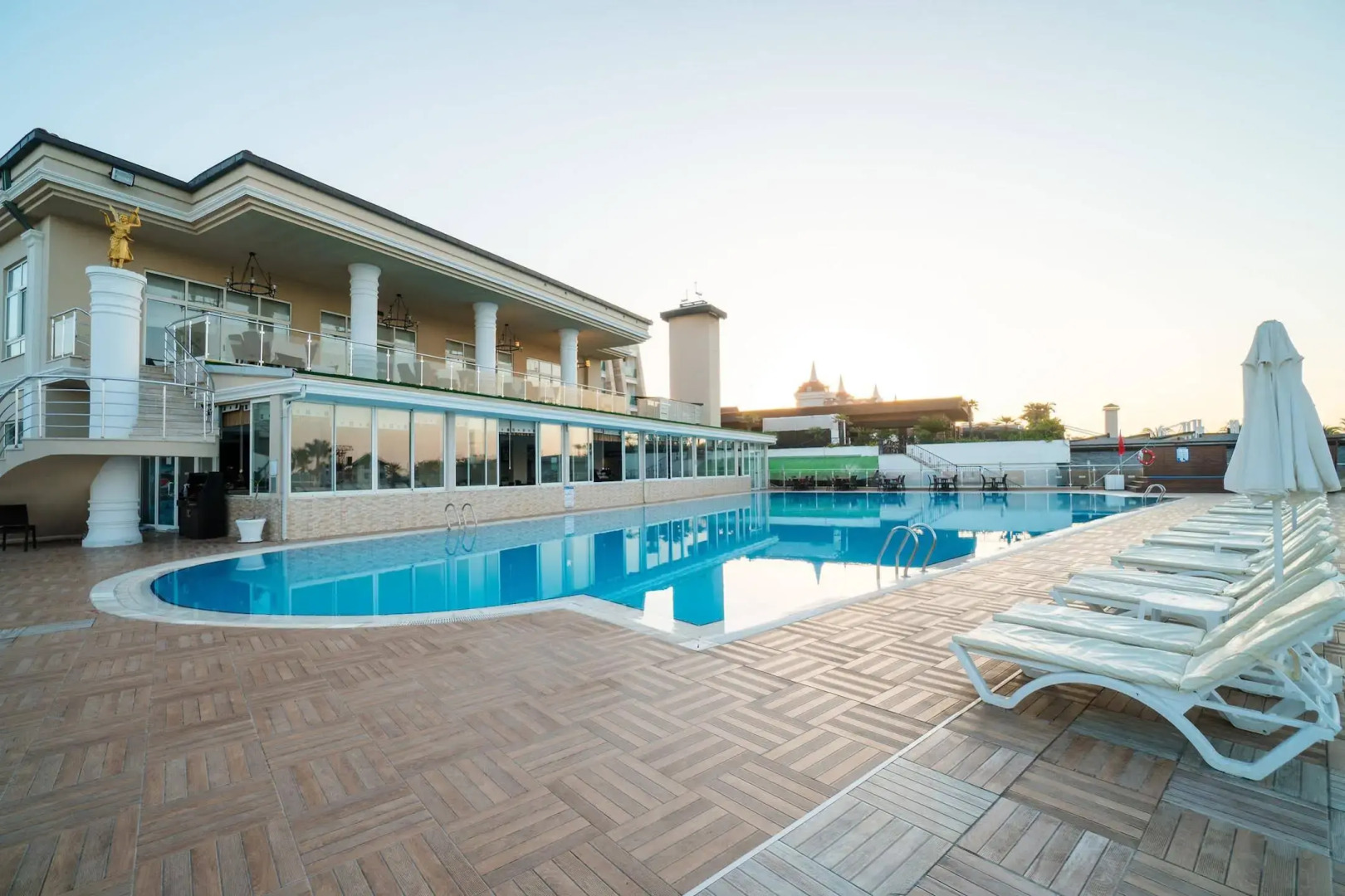 Throne Seagate Belek