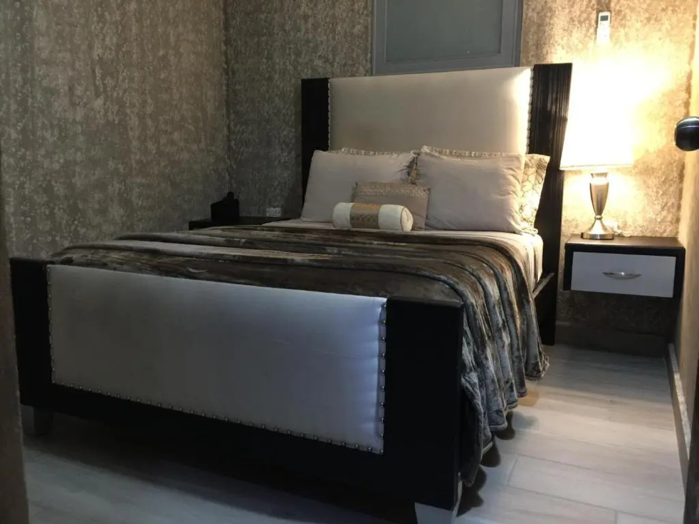 Segovia Studio Units