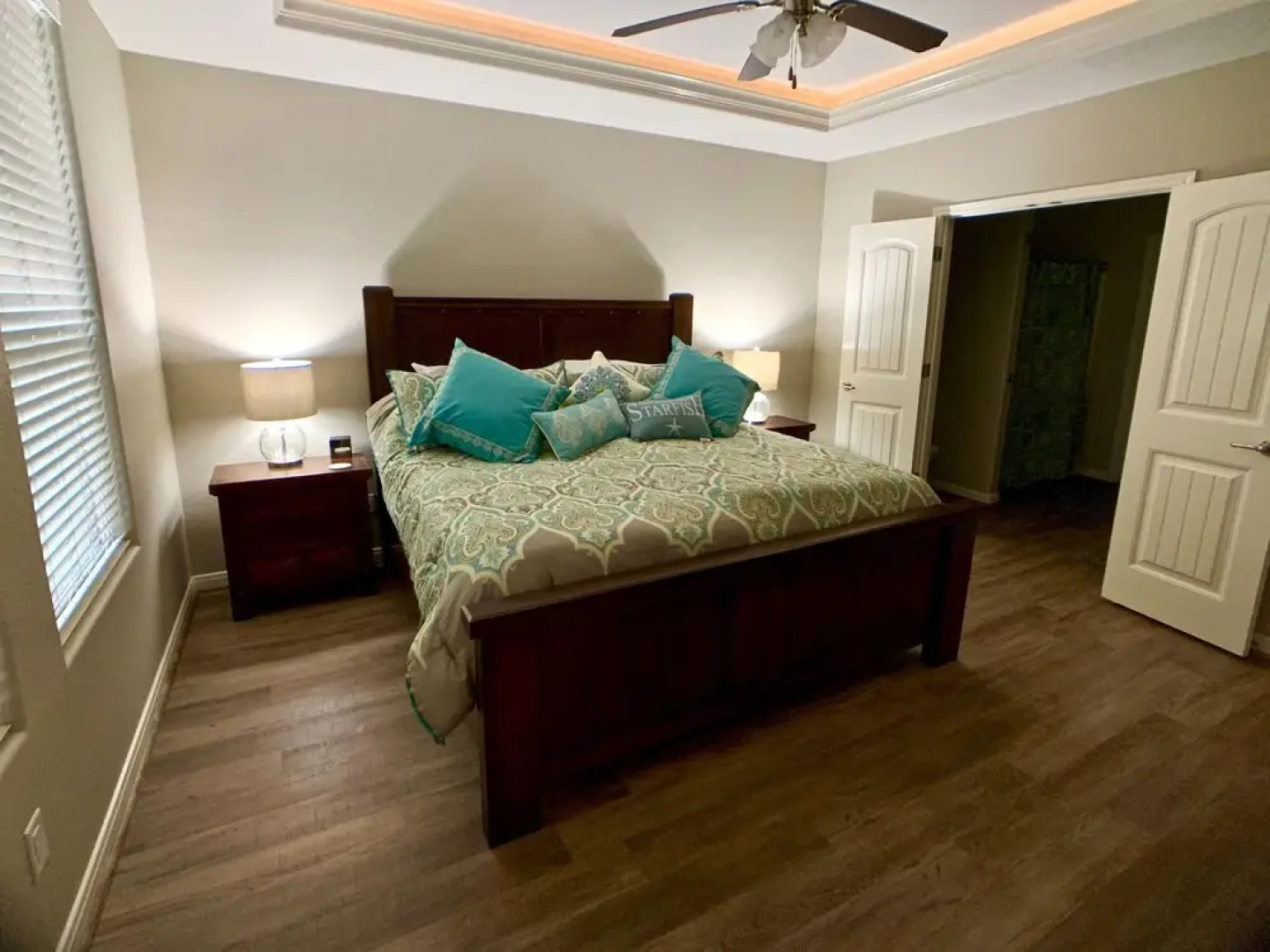 La` Bella Vie by RedAwning