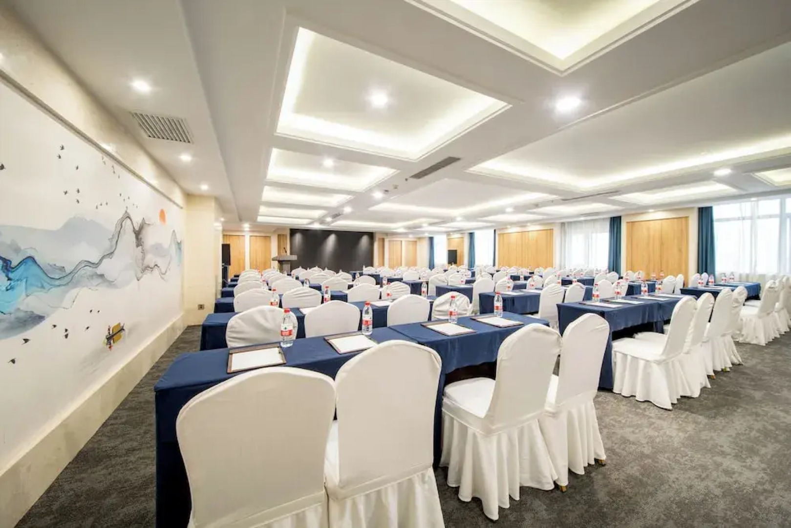 AI Lives In The Future Hotel（Xi'an Longshouyuan Daming Palace West Subway Station Branch）