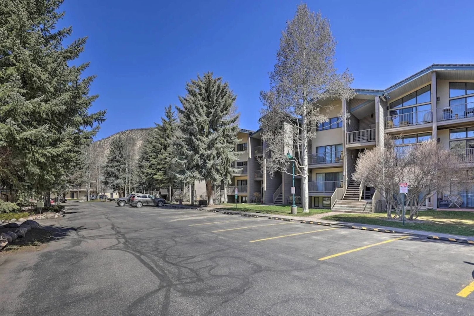 Upscale Avon Condo w/ Balcony & Mountain View!