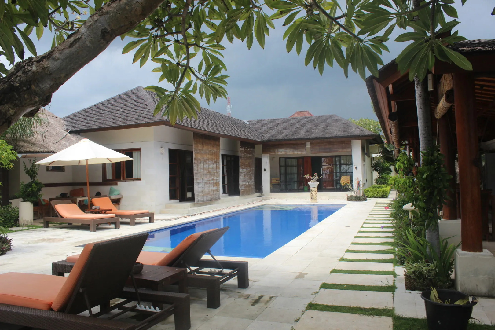 Frangipani Beach Hotel