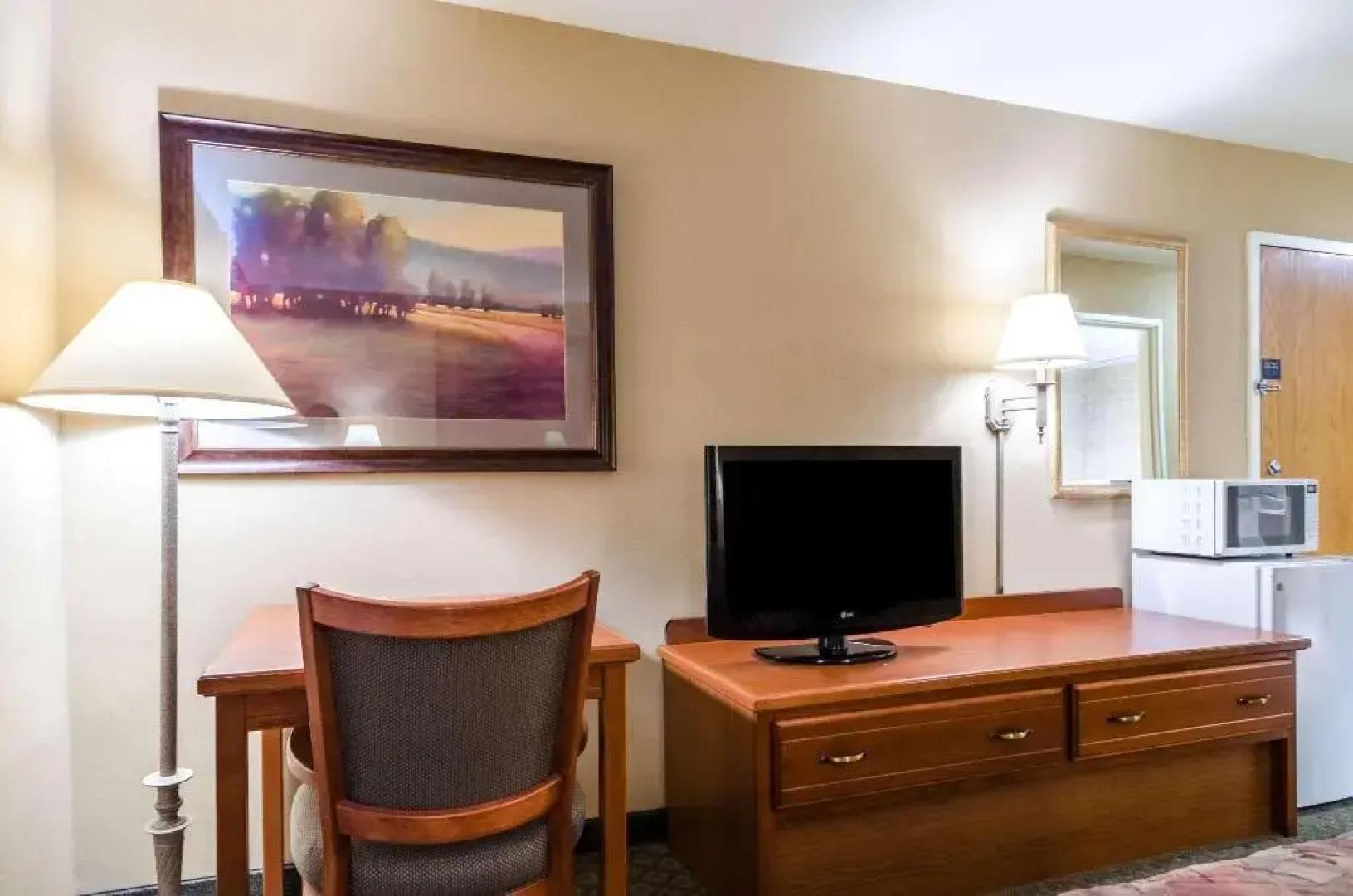 Super 8 by Wyndham Cozad