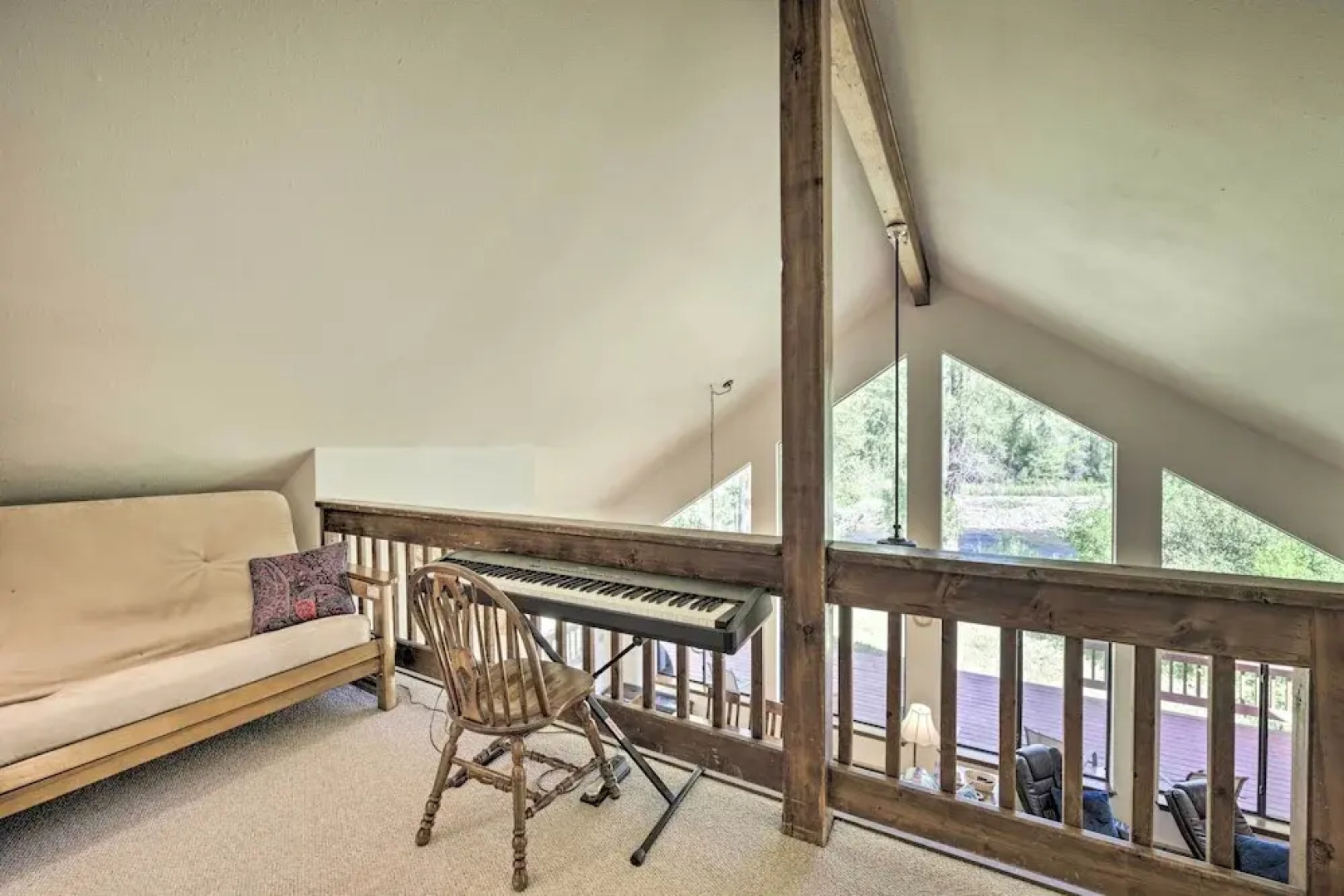 'the River Home' Cabin w/ Yard: Near Wolf Creek!