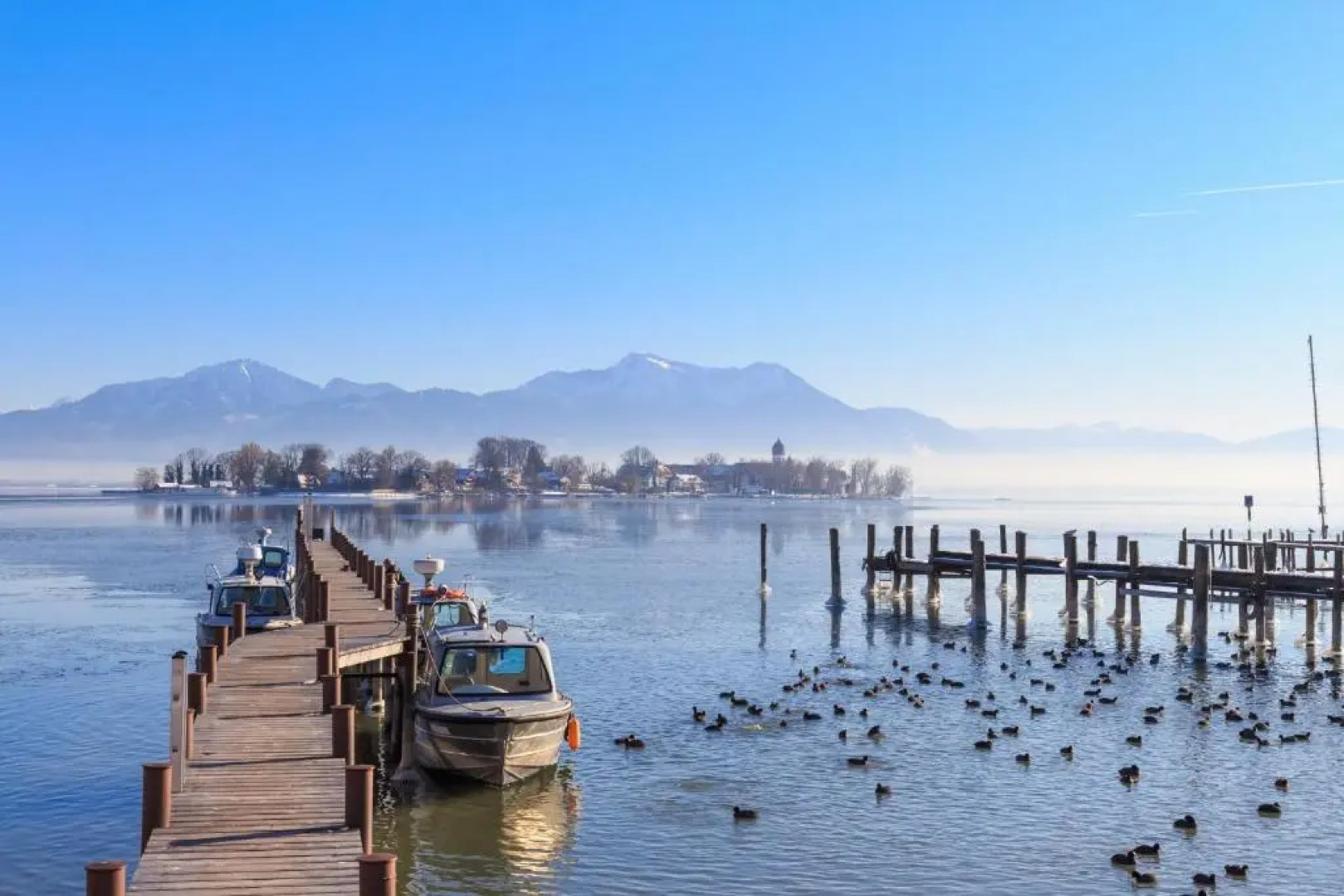 Chalethaus-Chiemsee - 120qm Panorama-Chaletwohnung am Chiemsee - Neubau