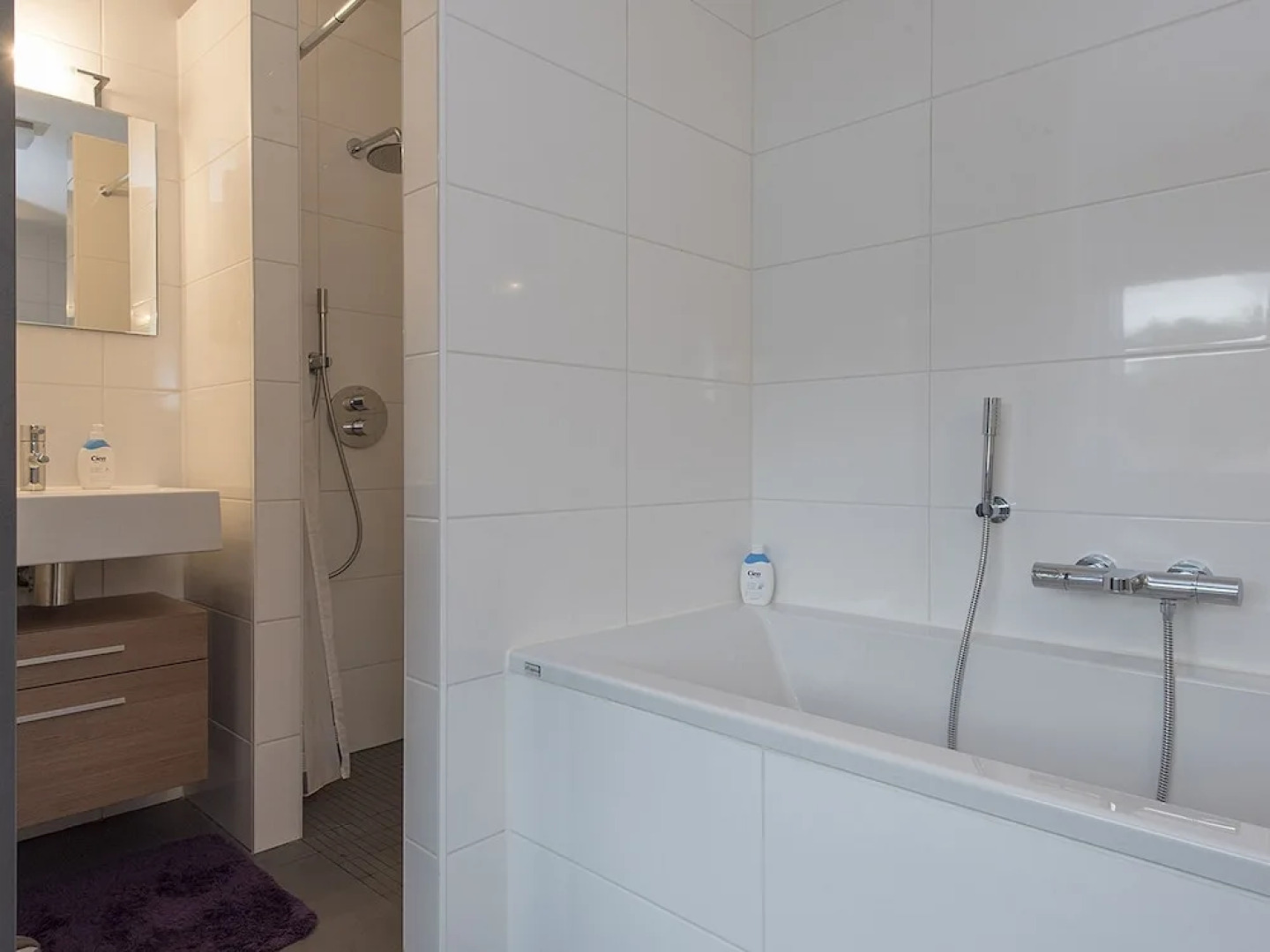 Modern House in a Quiet Park in Harderwijk with Hot Tub