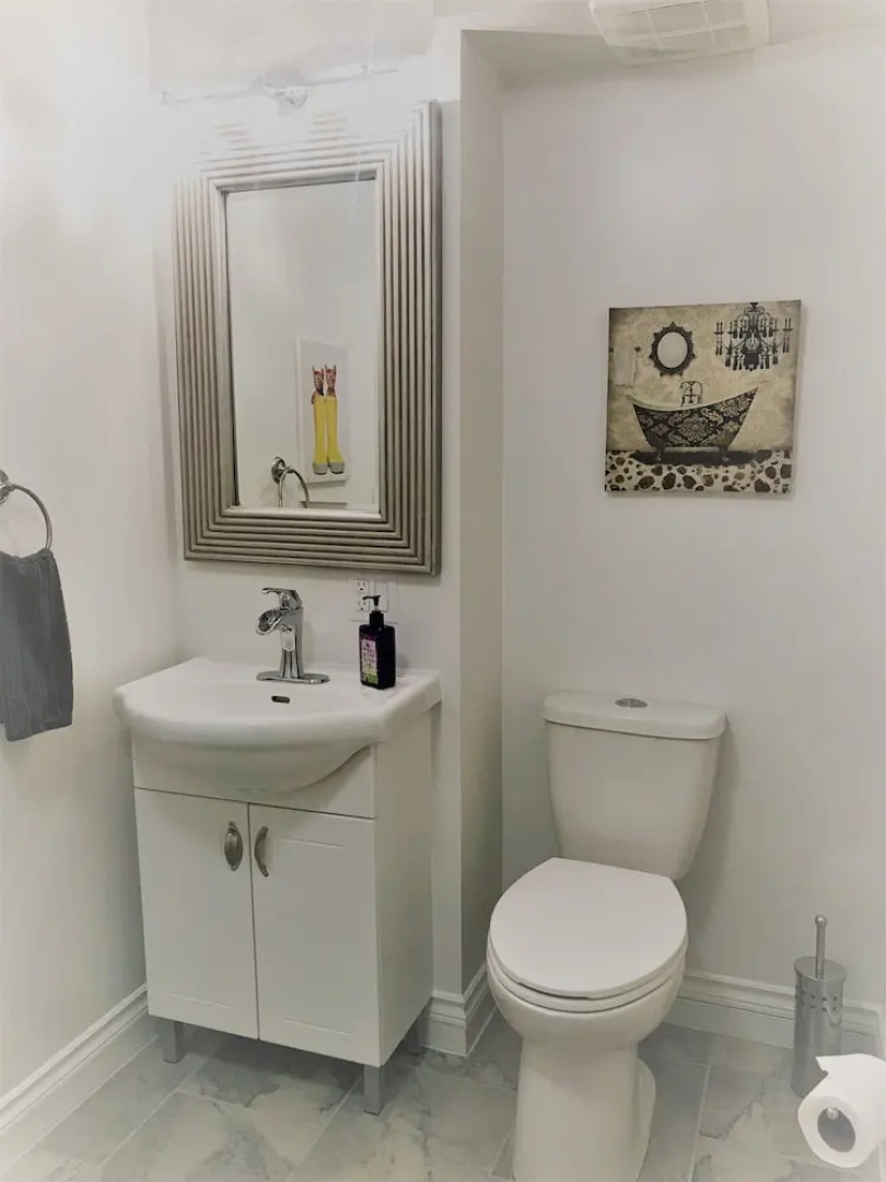 Esther's Place-Carleton Place Downtn Apt