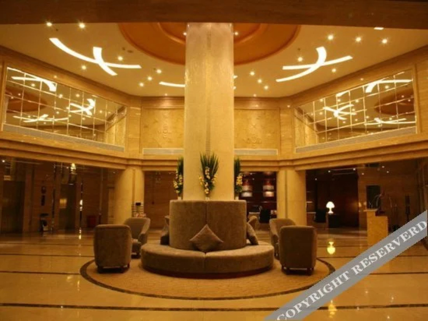 Quanlin Hotel (Guiyang Jiaxiulou)