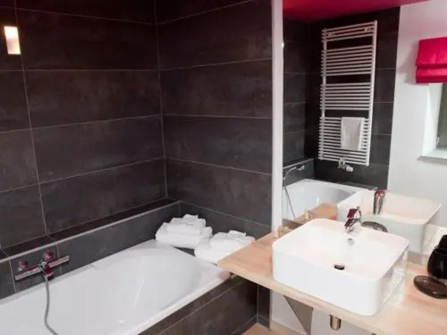 Aux Berges de la Bel