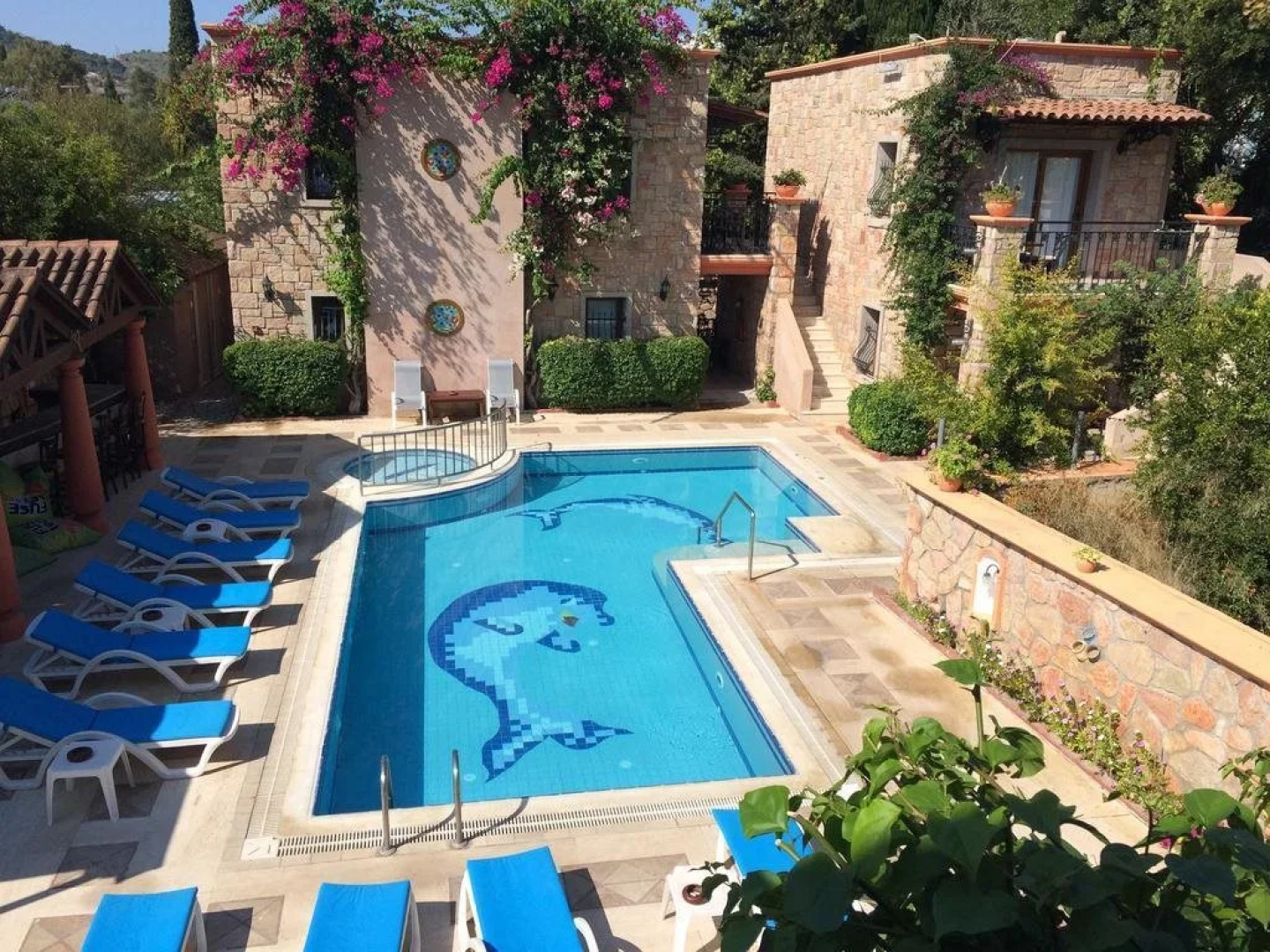 Pinarhan Studio Hotel