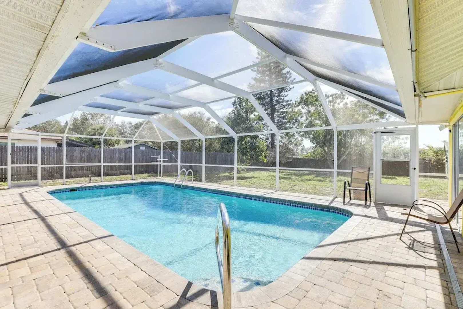 Sarasota Home w/ Heated Pool: 3 Mi to Airport!