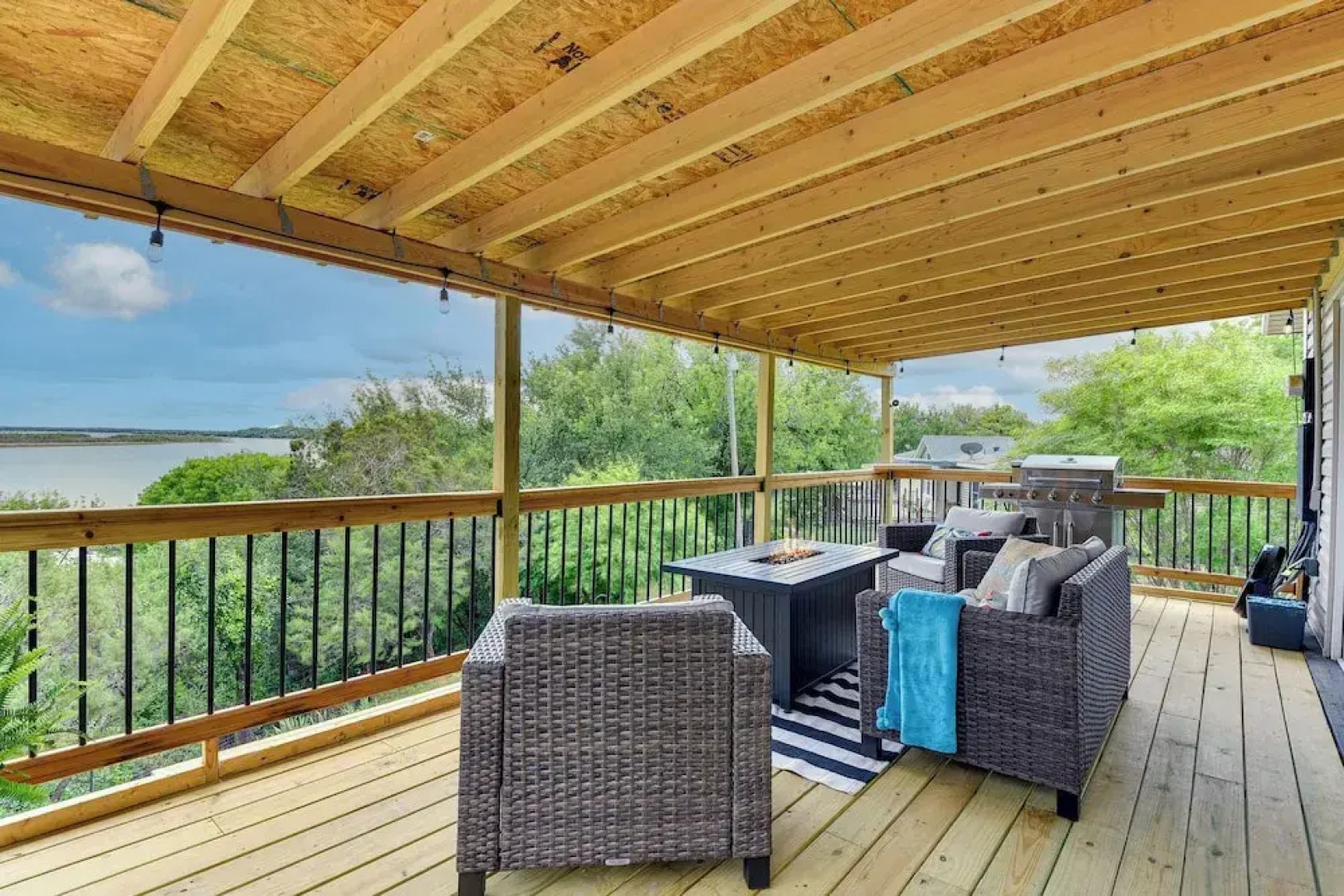Waterfront Escape on Lake Granbury: Deck & Patio!